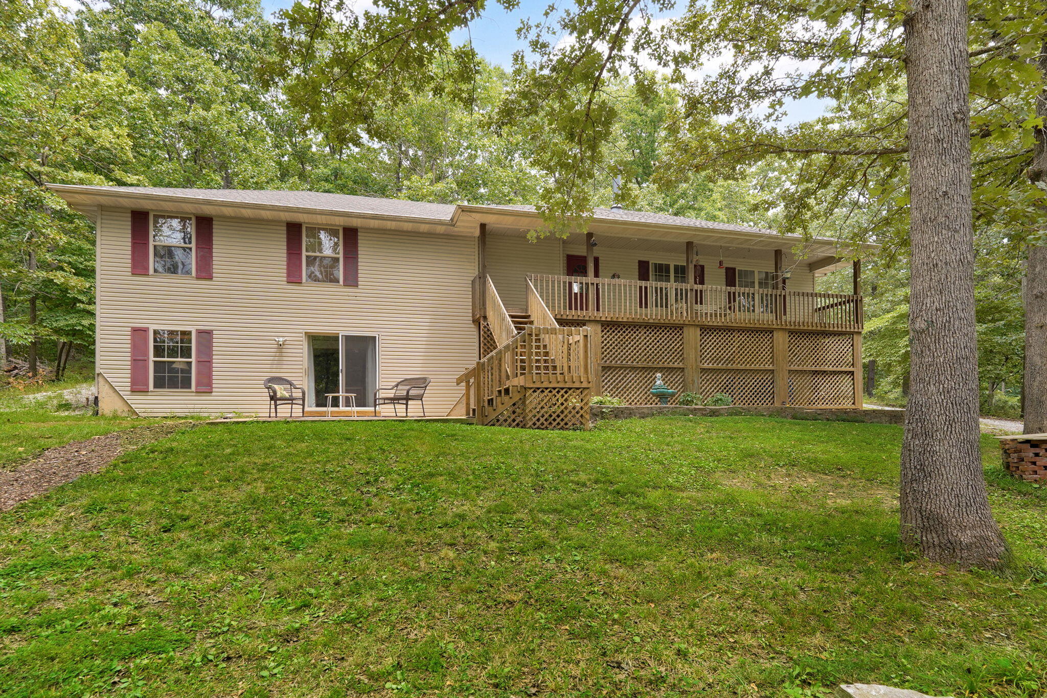 667 Rainbow Valley Drive Property Photo 3