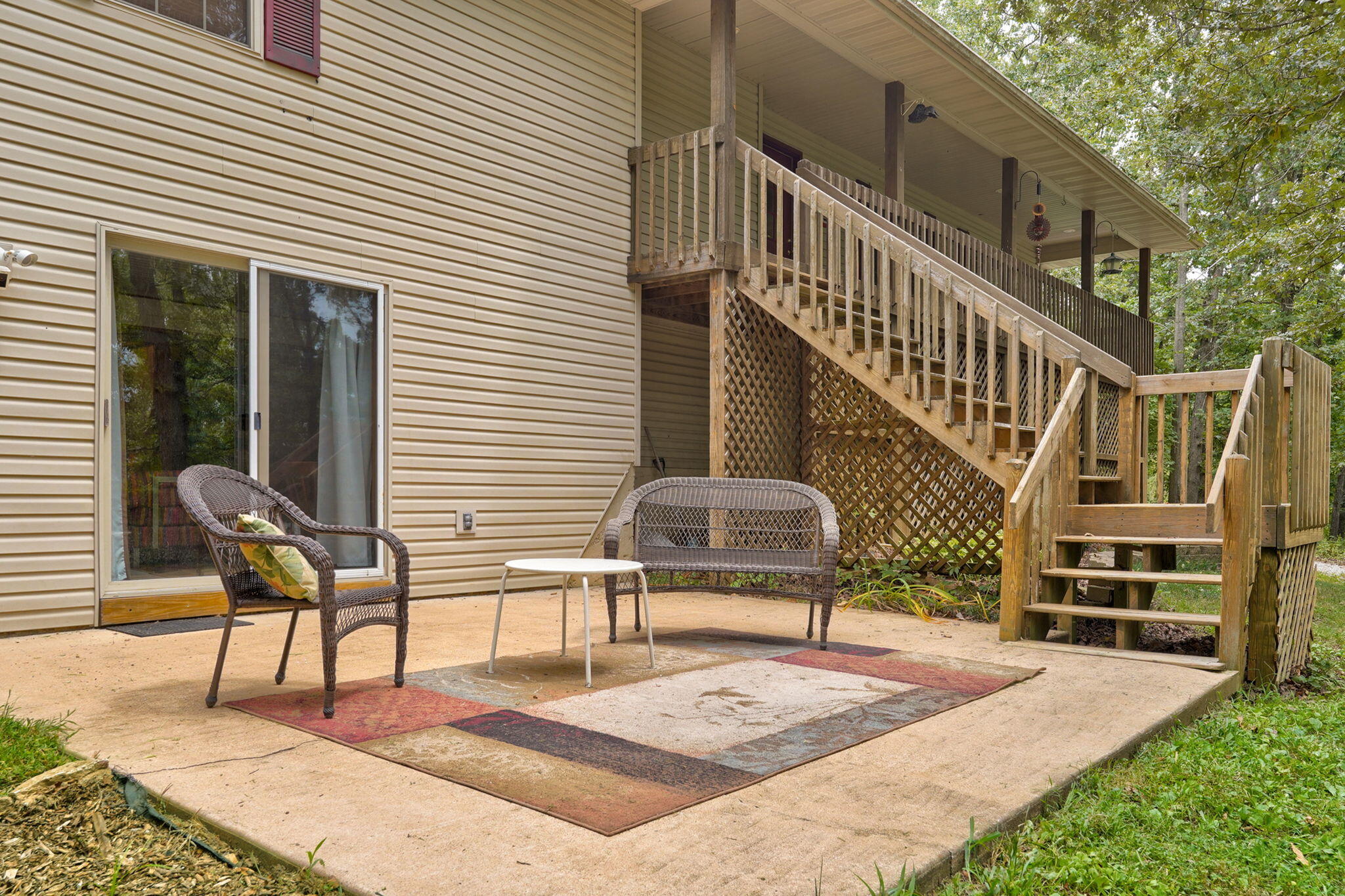 667 Rainbow Valley Drive Property Photo 4