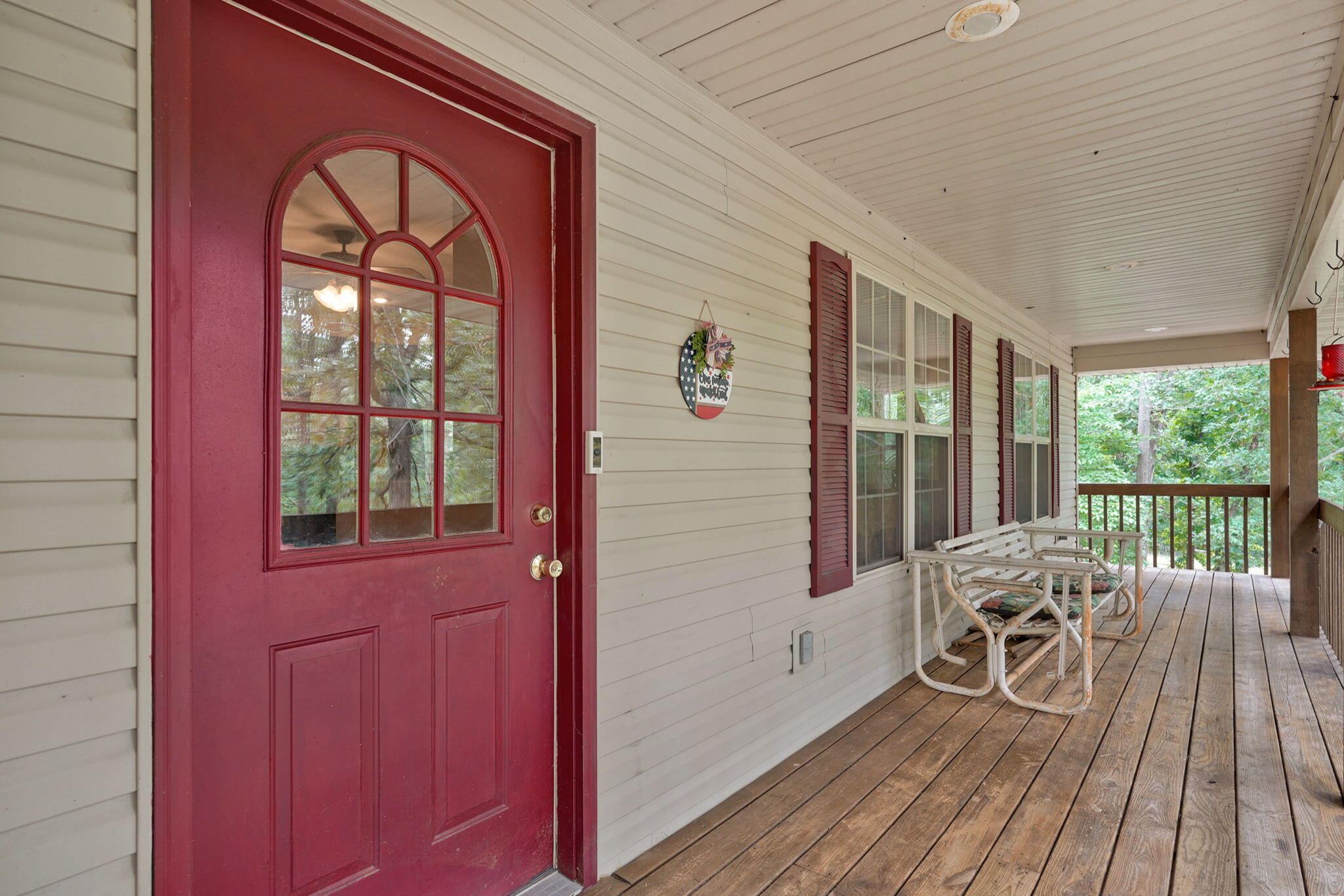 667 Rainbow Valley Drive Property Photo 6