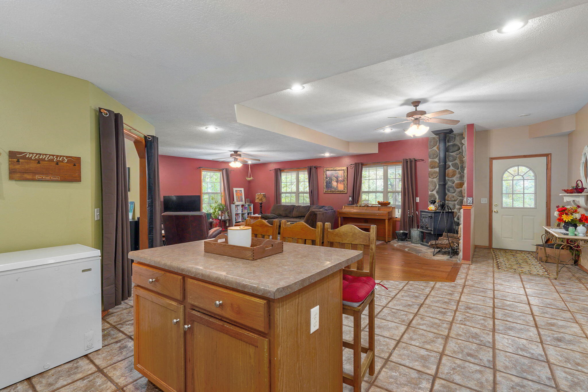667 Rainbow Valley Drive Property Photo 15