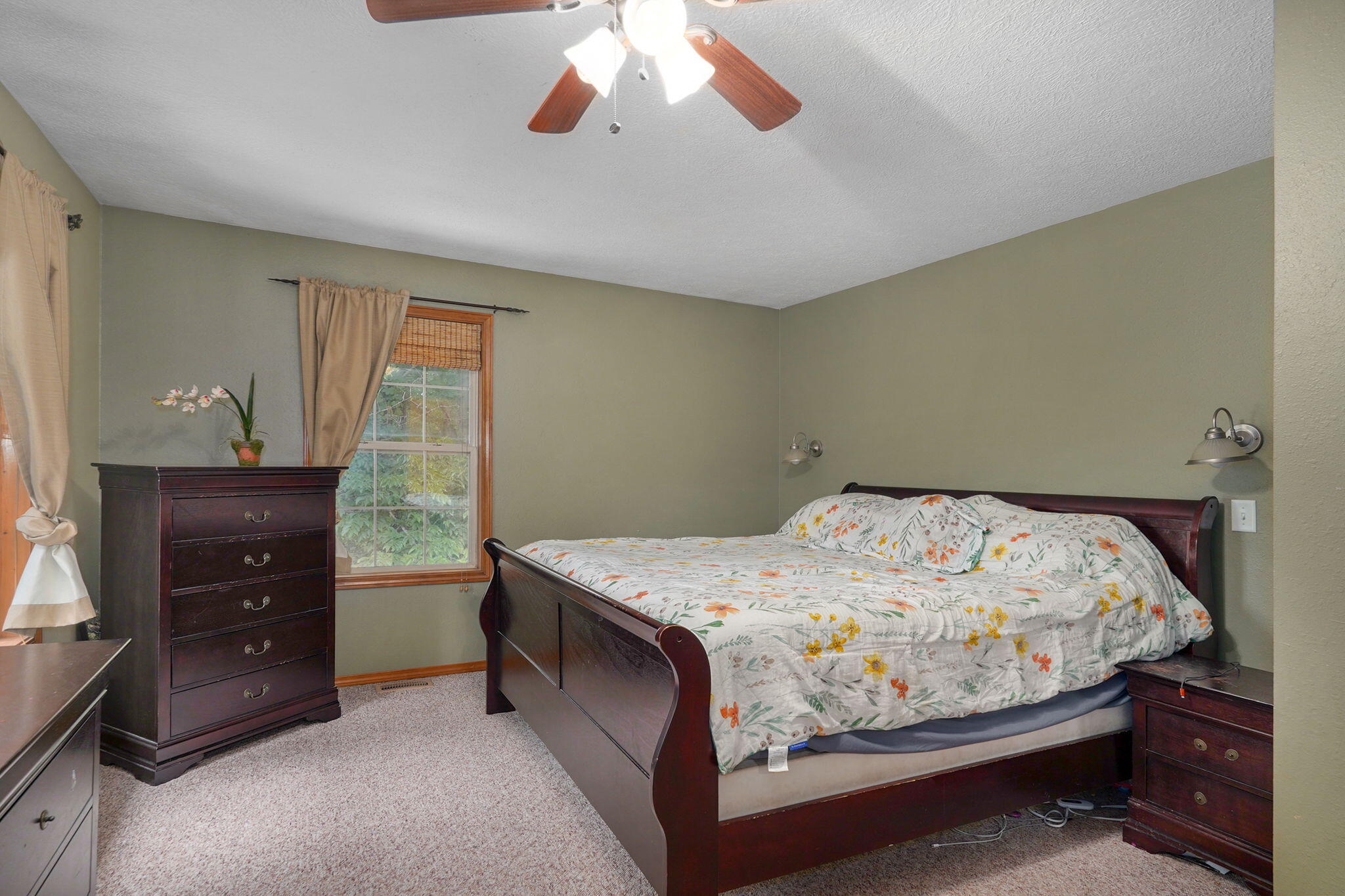 667 Rainbow Valley Drive Property Photo 17