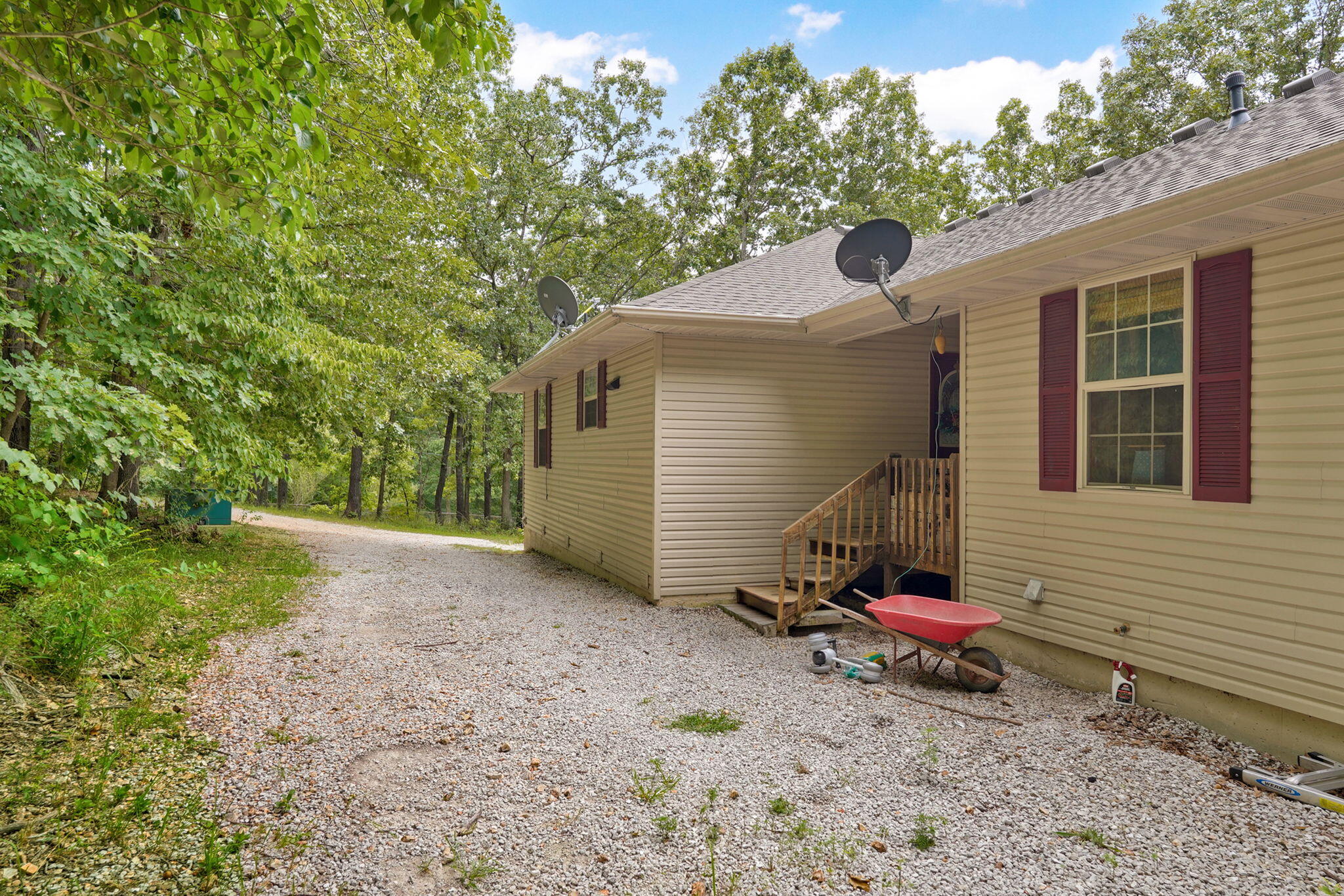 667 Rainbow Valley Drive Property Photo 32