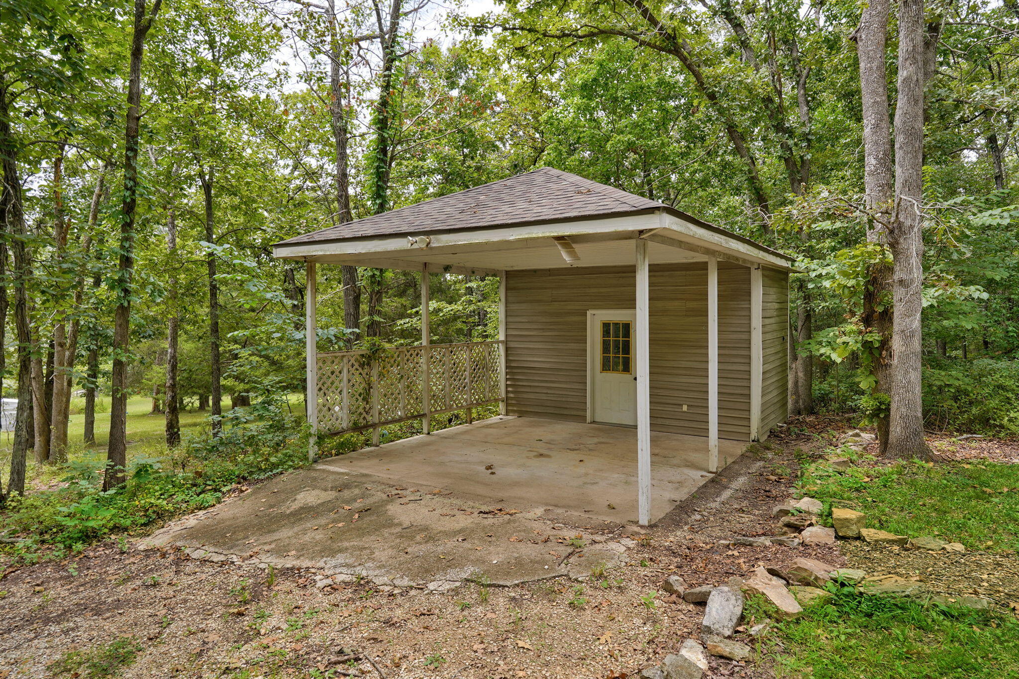 667 Rainbow Valley Drive Property Photo 35