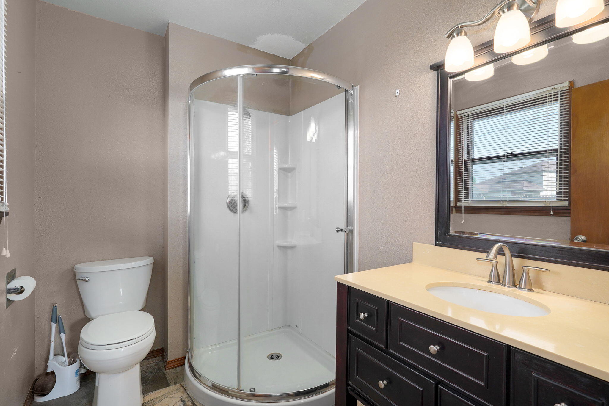 118 West Charles Street Property Photo 15