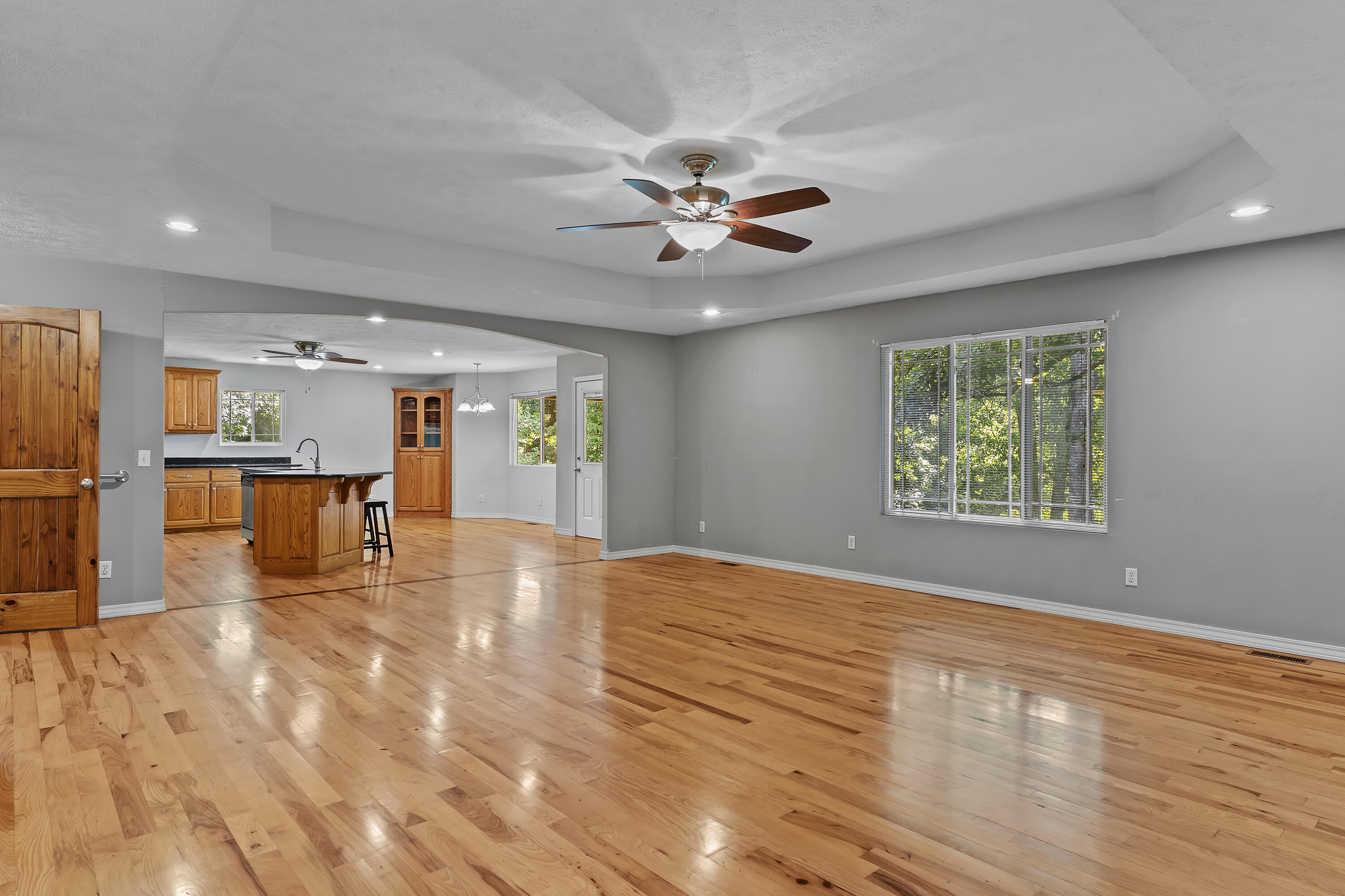 414 East Hughes Road Property Photo 17