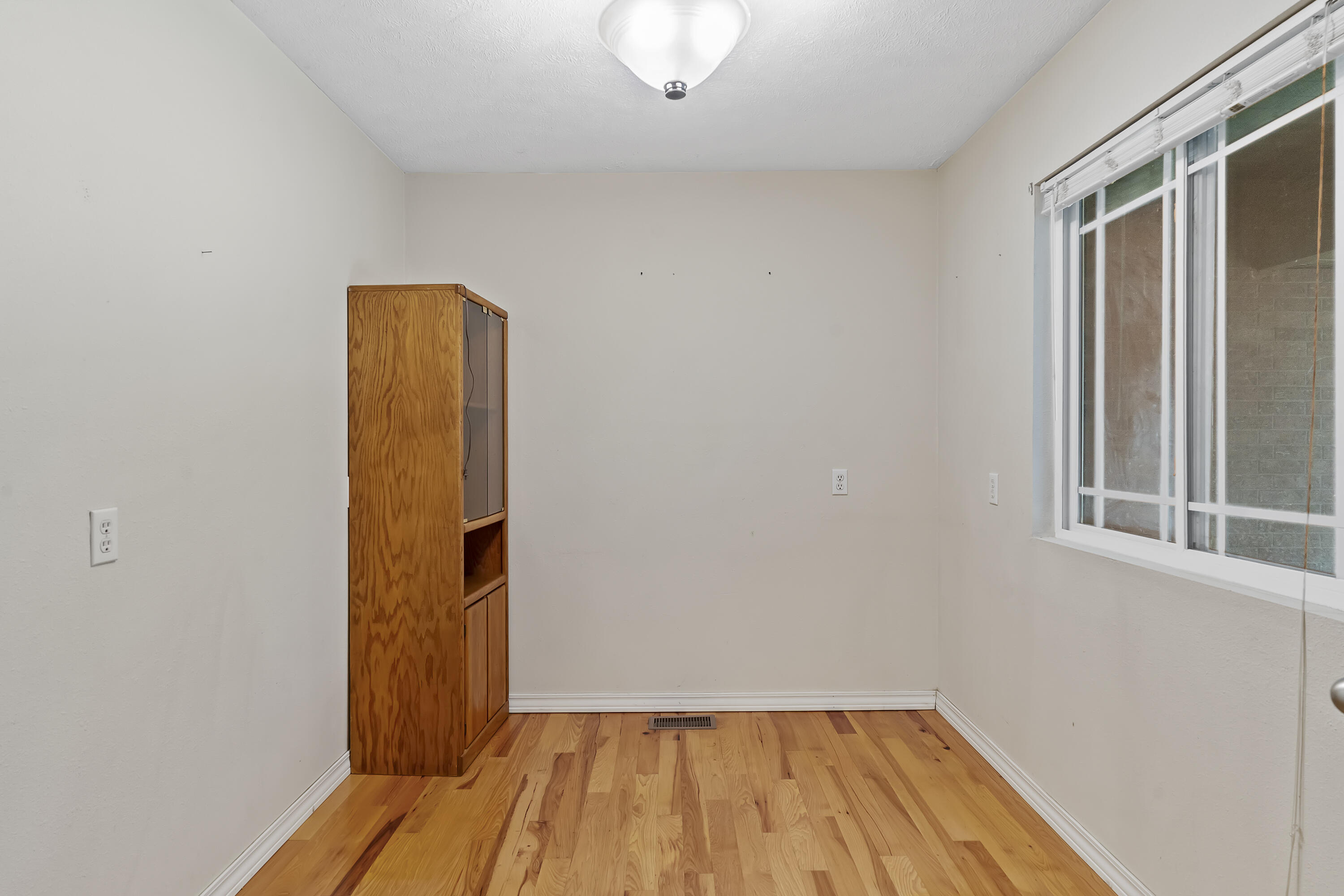 414 East Hughes Road Property Photo 20