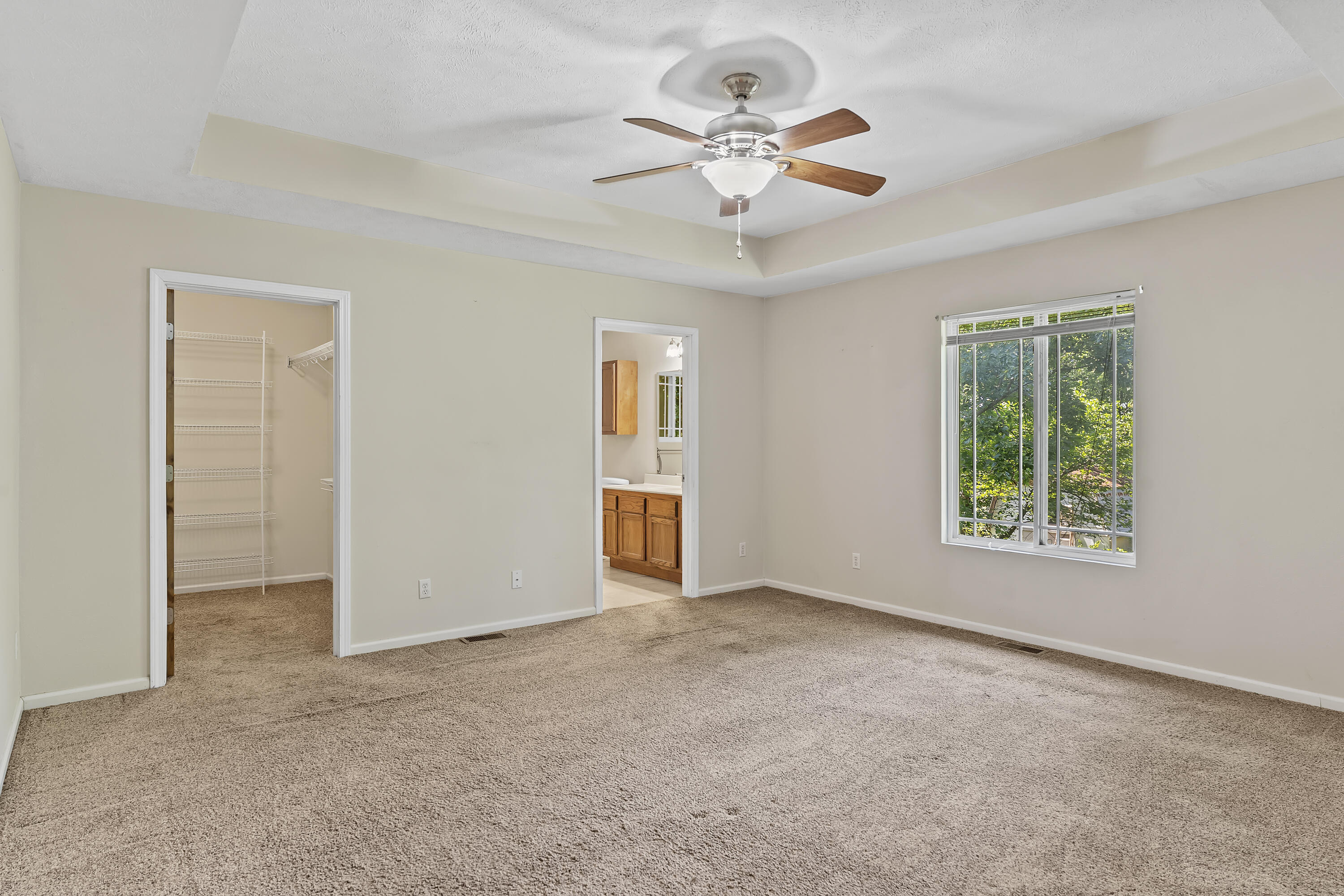 414 East Hughes Road Property Photo 22