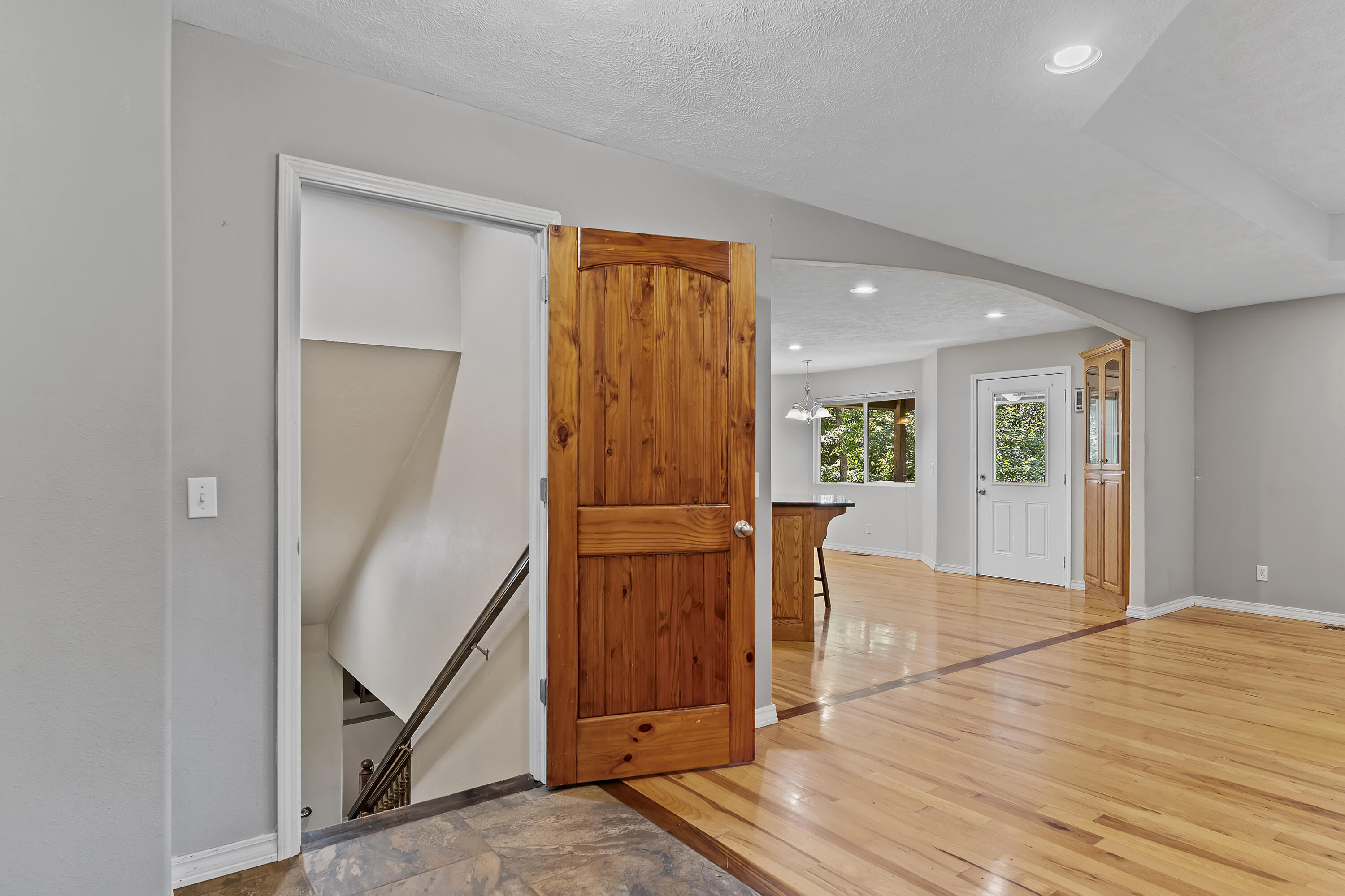 414 East Hughes Road Property Photo 33