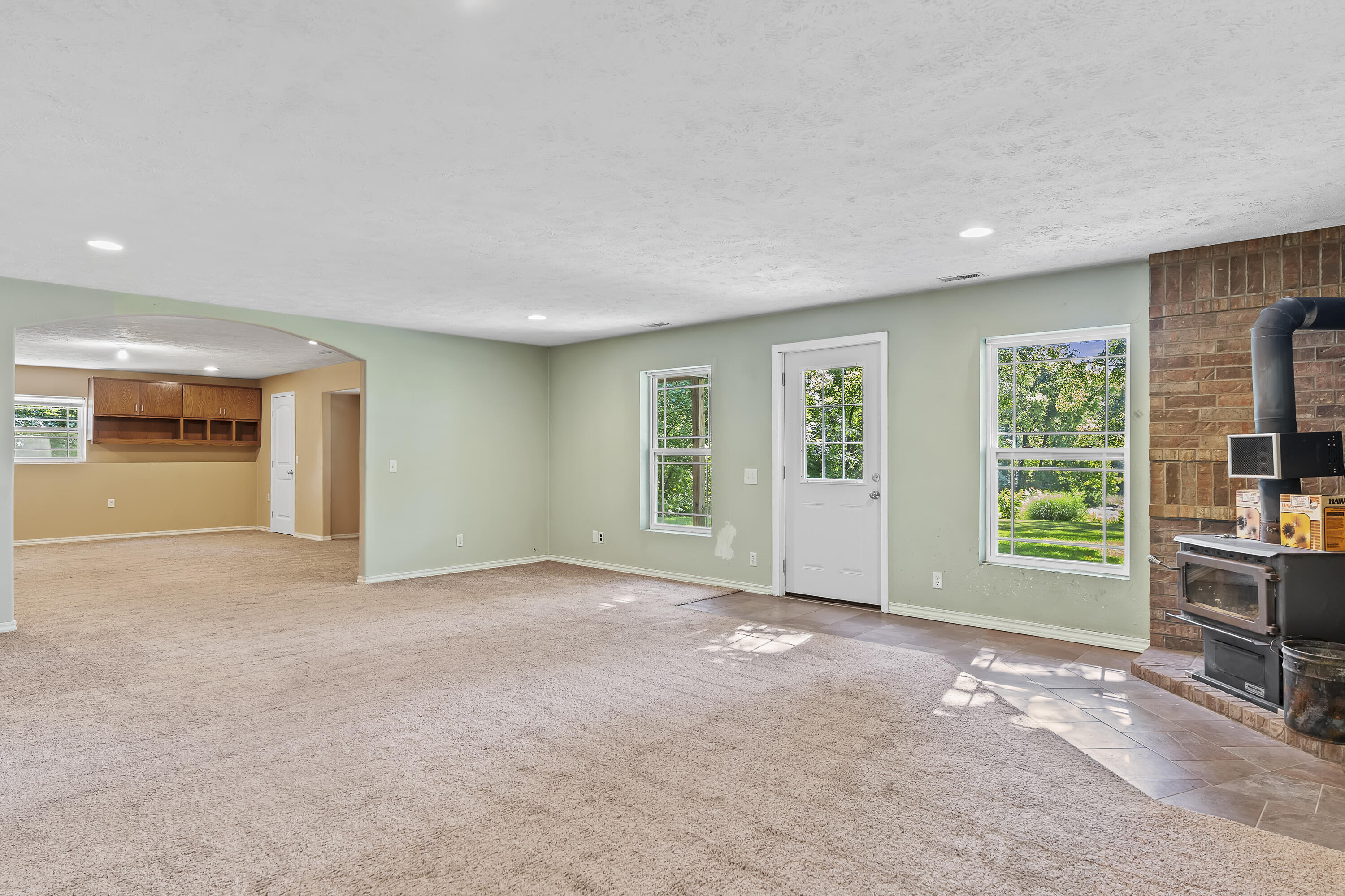414 East Hughes Road Property Photo 37