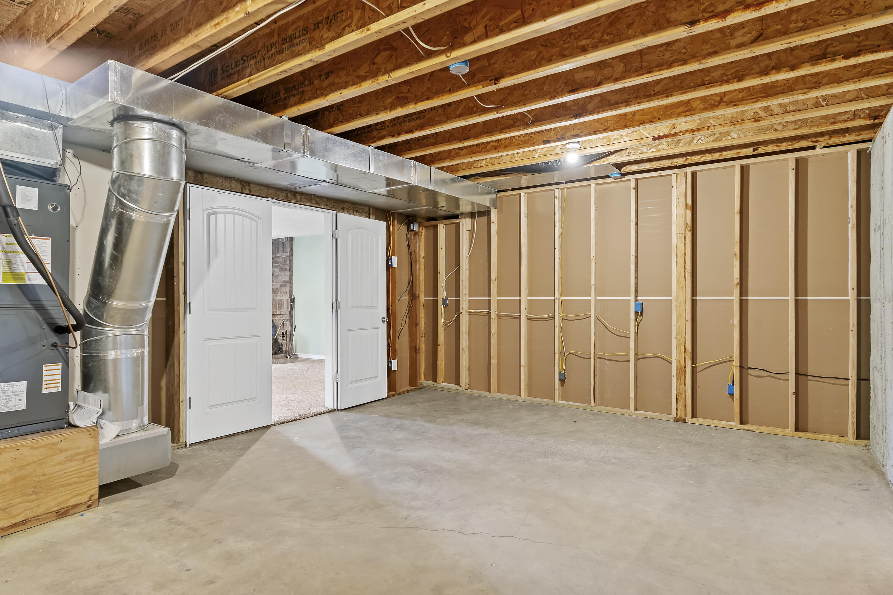 414 East Hughes Road Property Photo 39