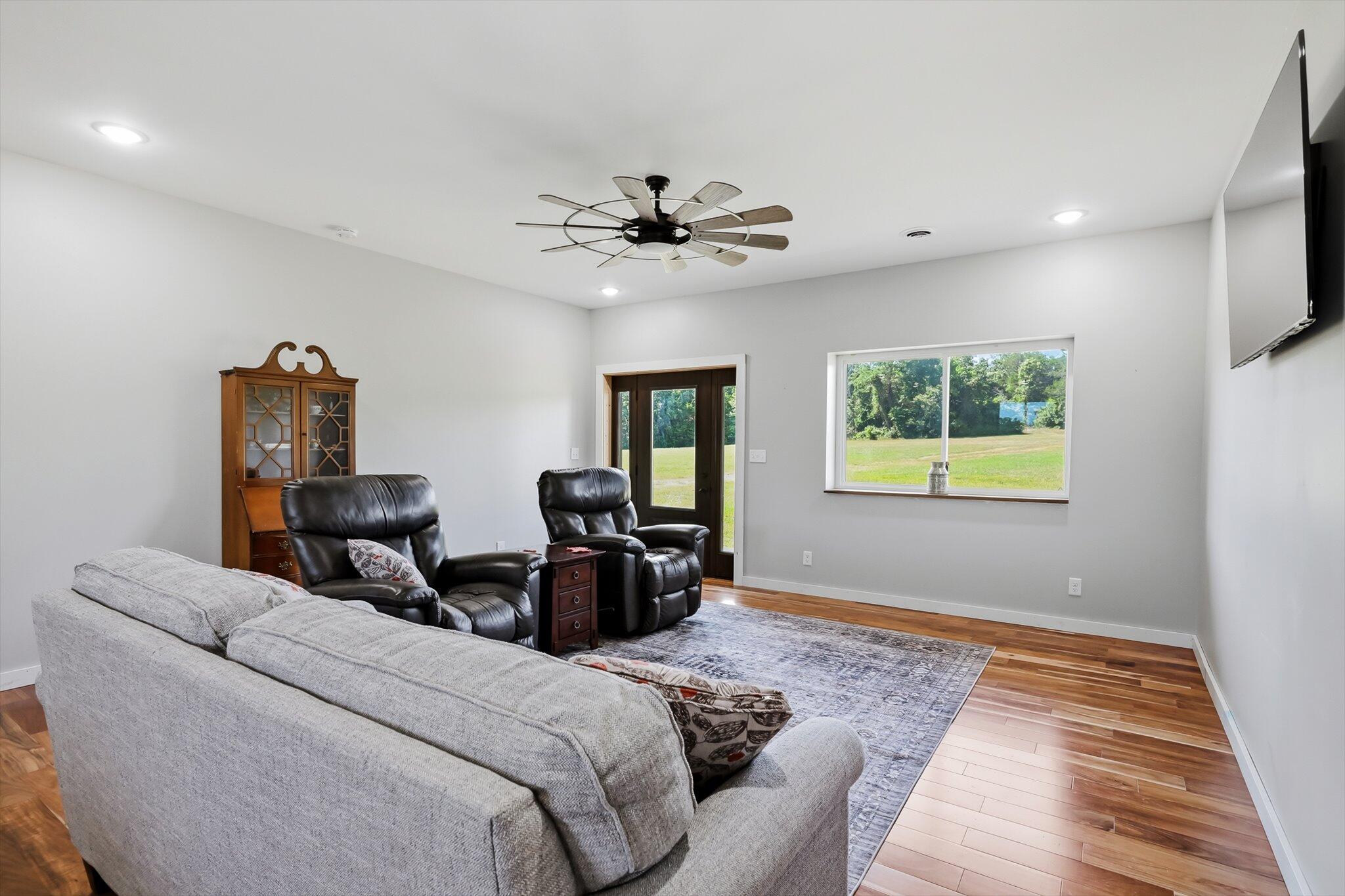 212 Caboose Drive Property Photo 6
