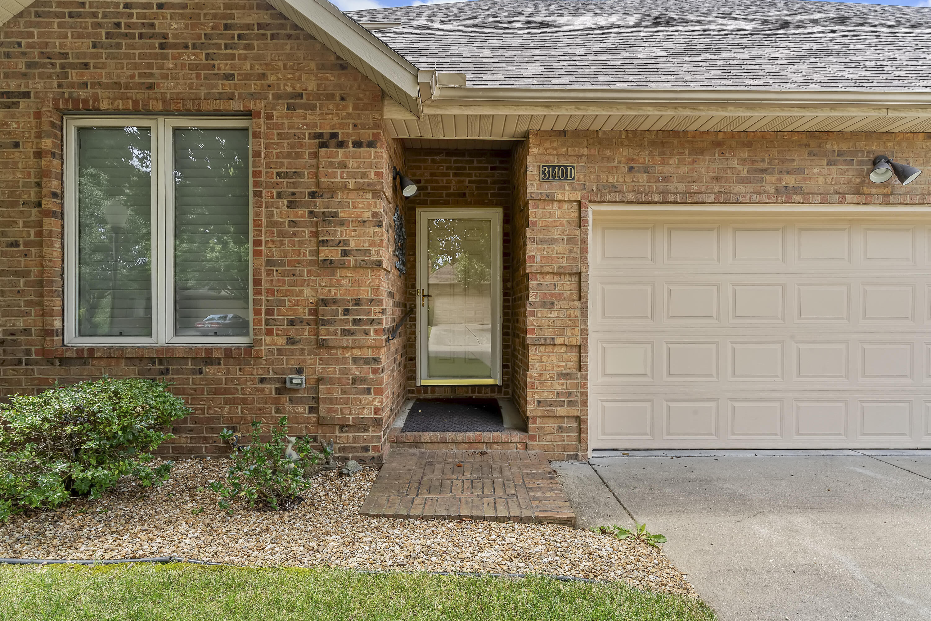 3140 East Mimosa D Property Photo 5