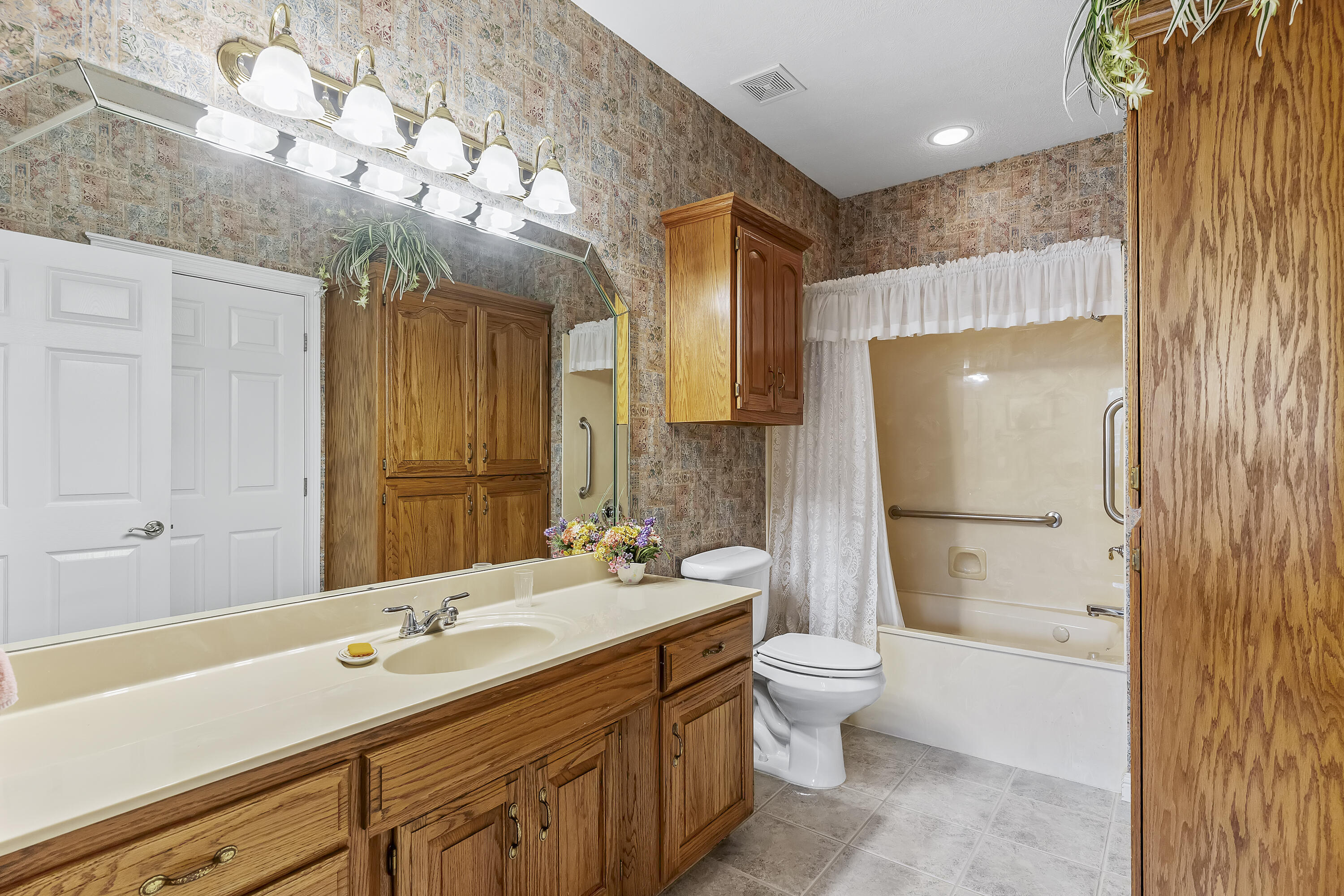 3140 East Mimosa D Property Photo 29