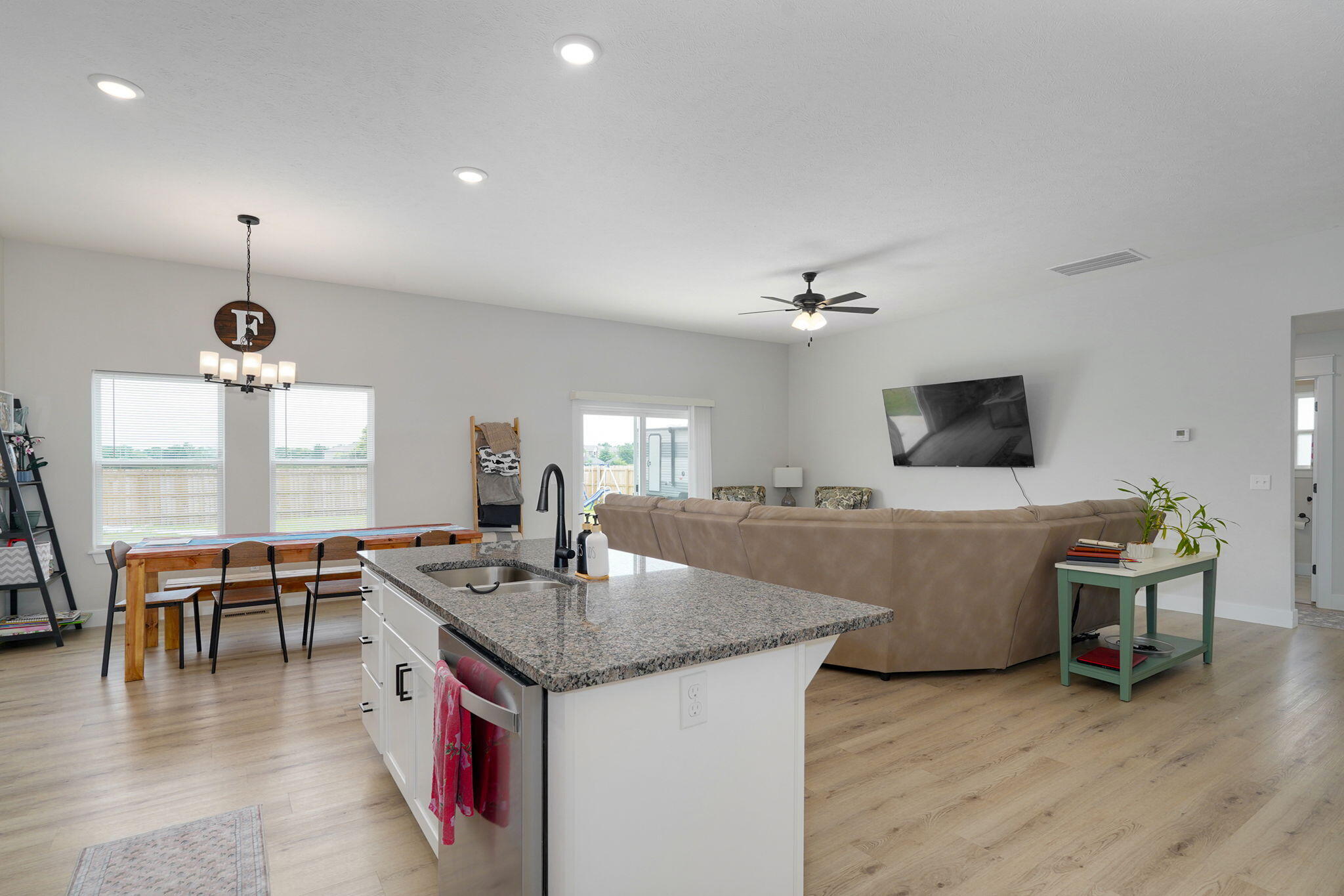 1312 North Maxine Avenue Property Photo 12