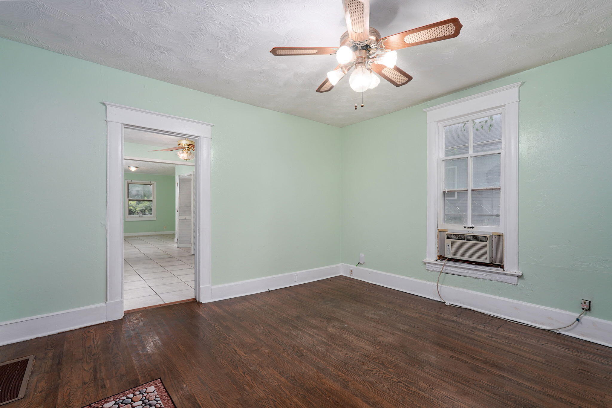 2116 North Campbell Avenue Property Photo 6