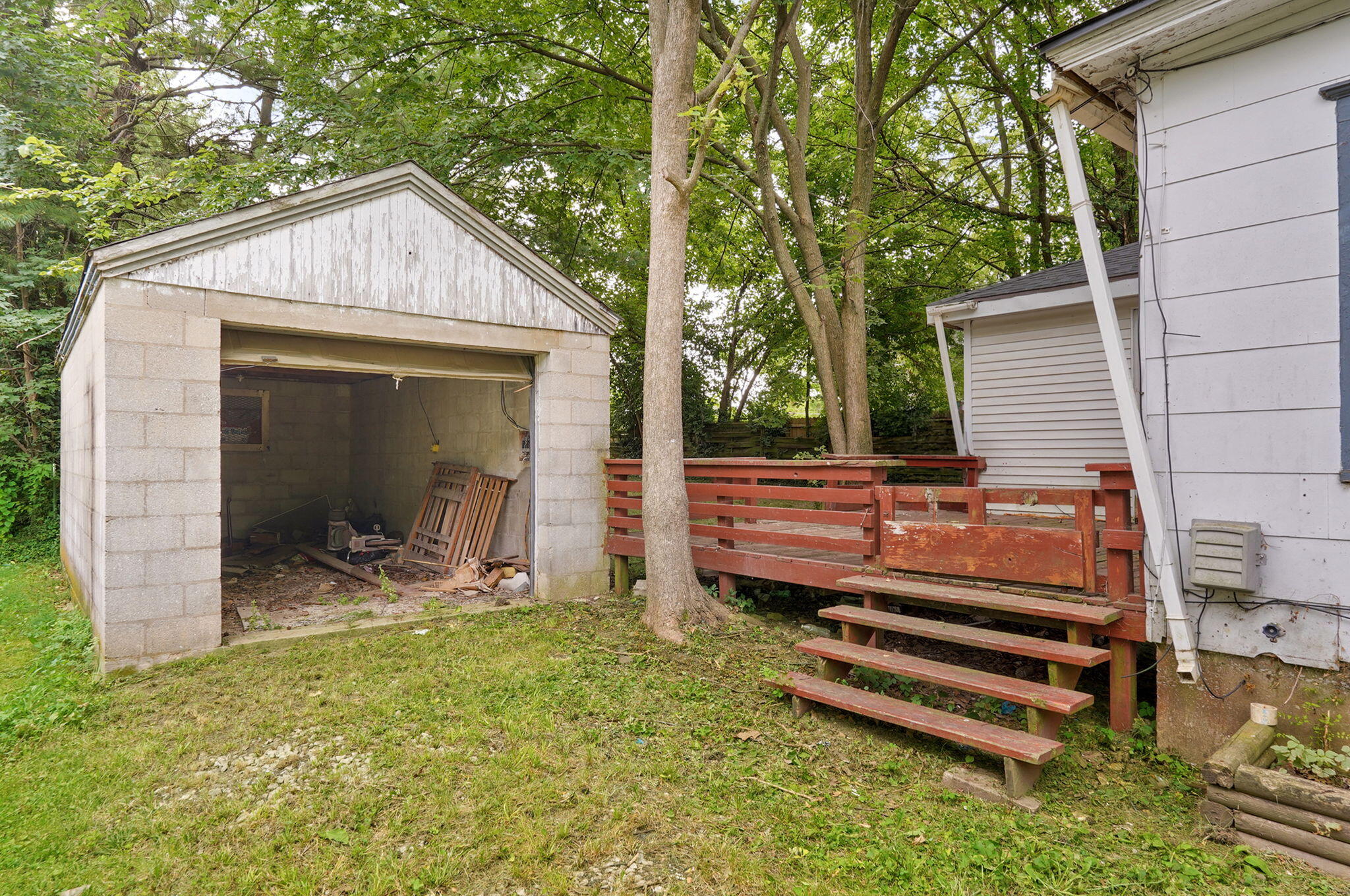 2116 North Campbell Avenue Property Photo 13