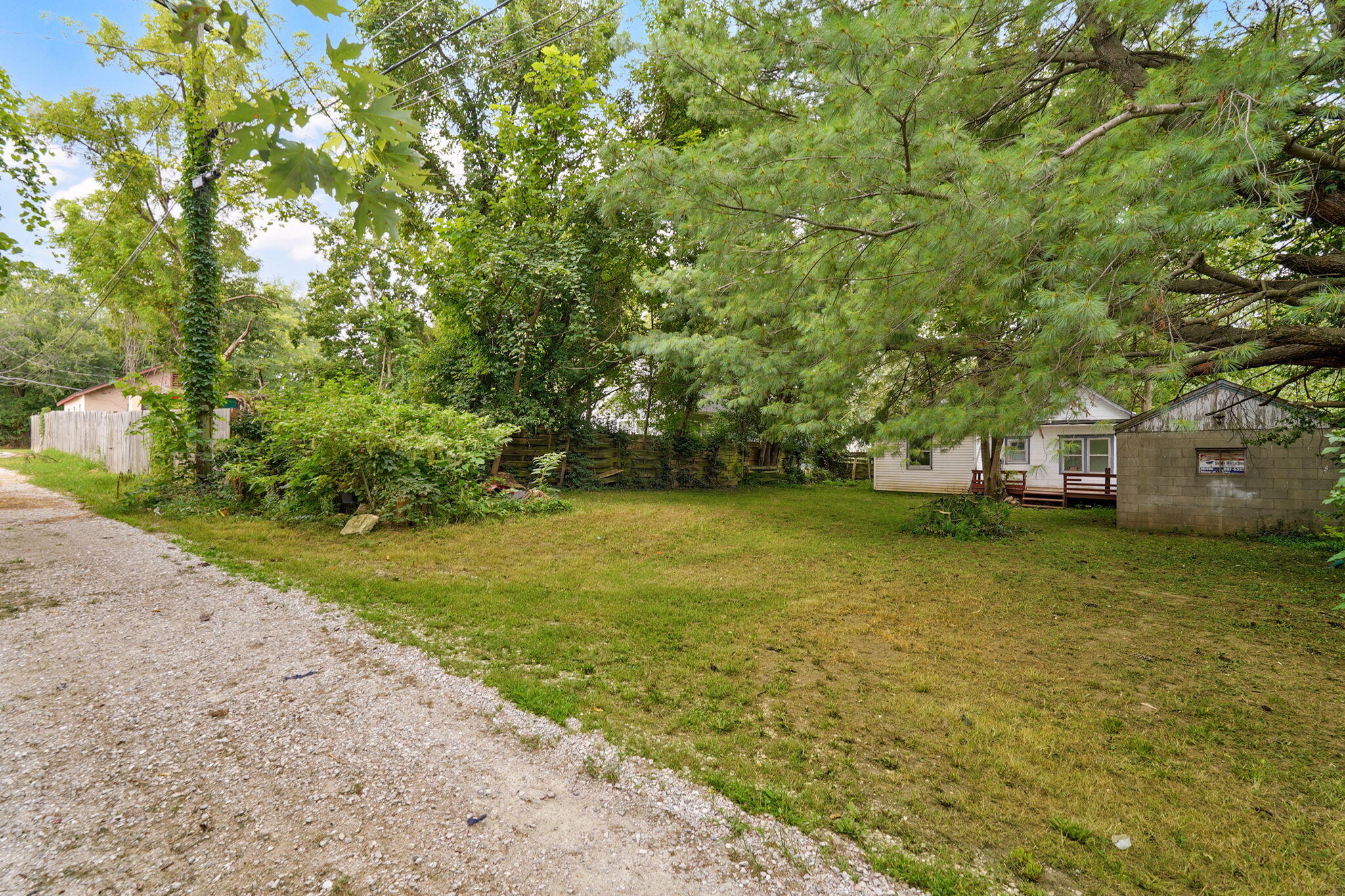 2116 North Campbell Avenue Property Photo 16