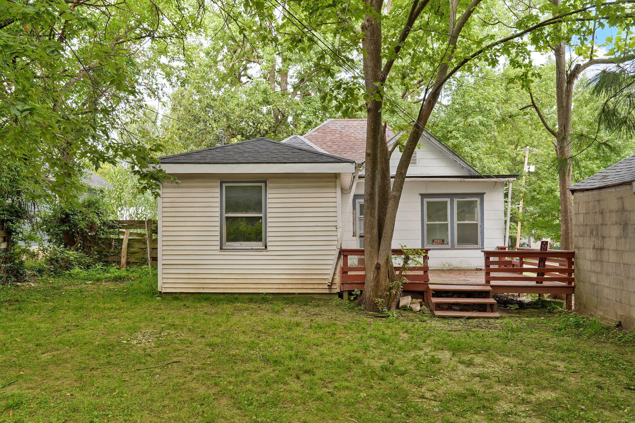 2116 North Campbell Avenue Property Photo 17