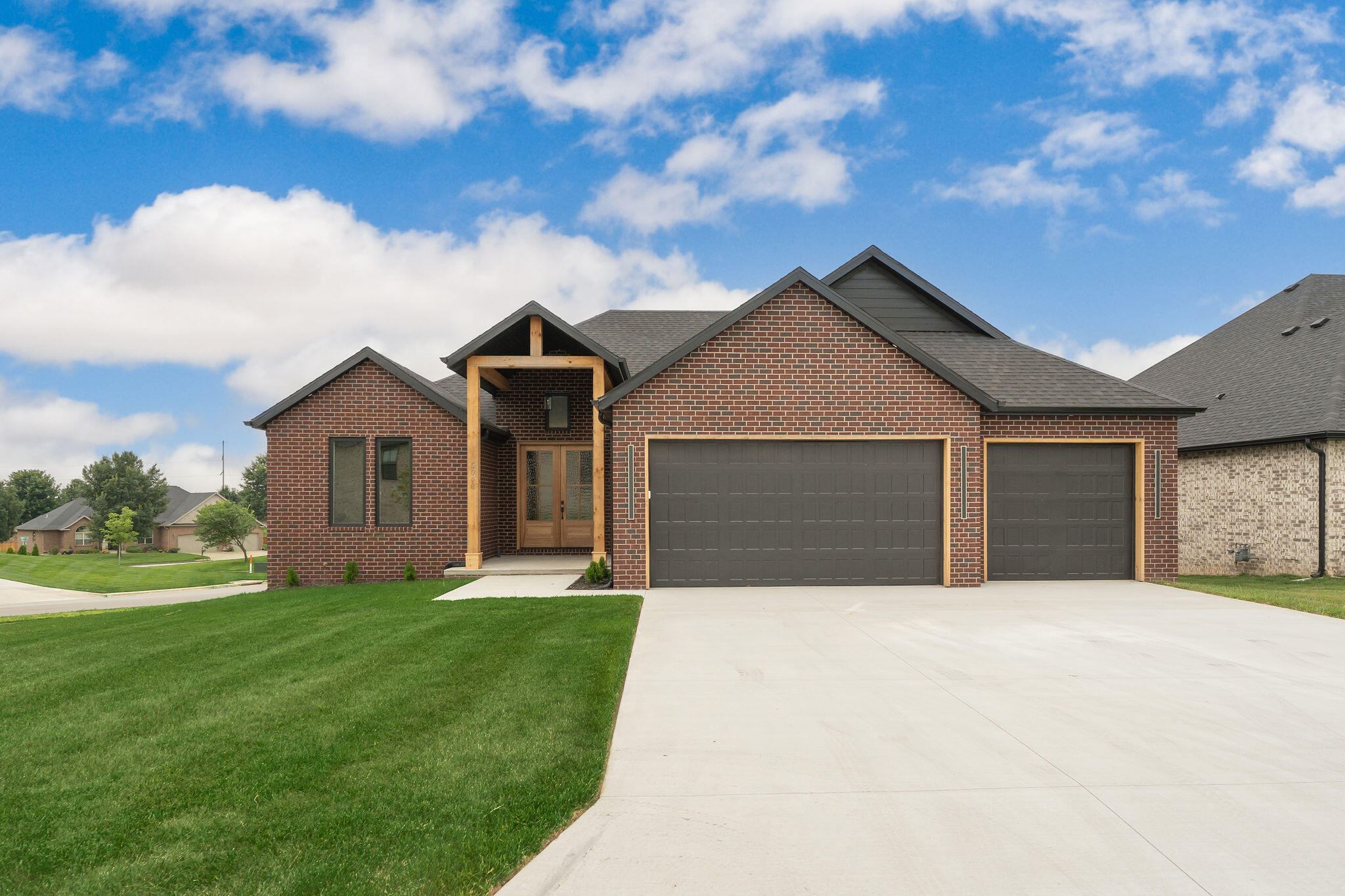 5048 East Swale Court Property Photo 3