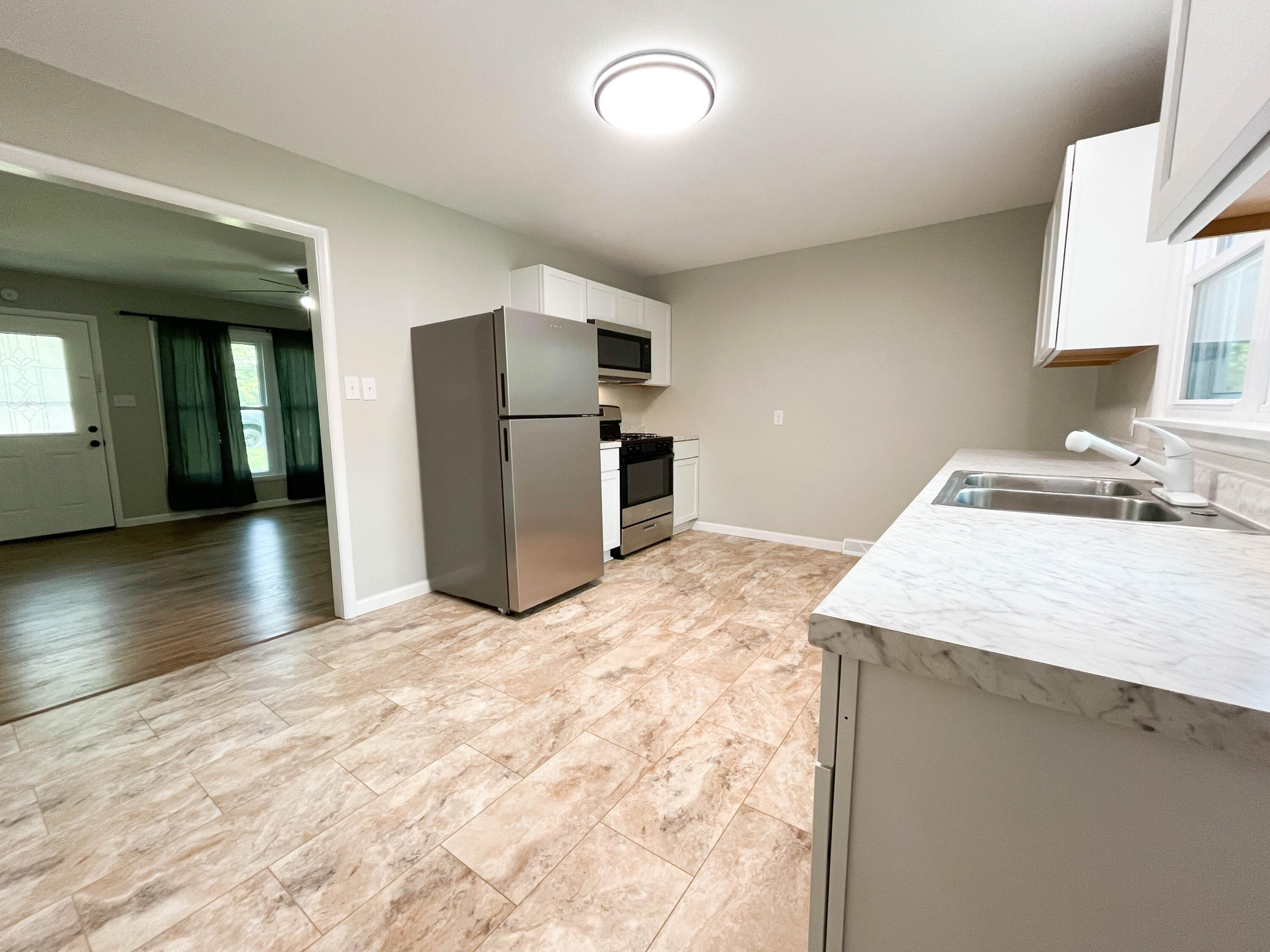 420 Brewer Street Property Photo 6