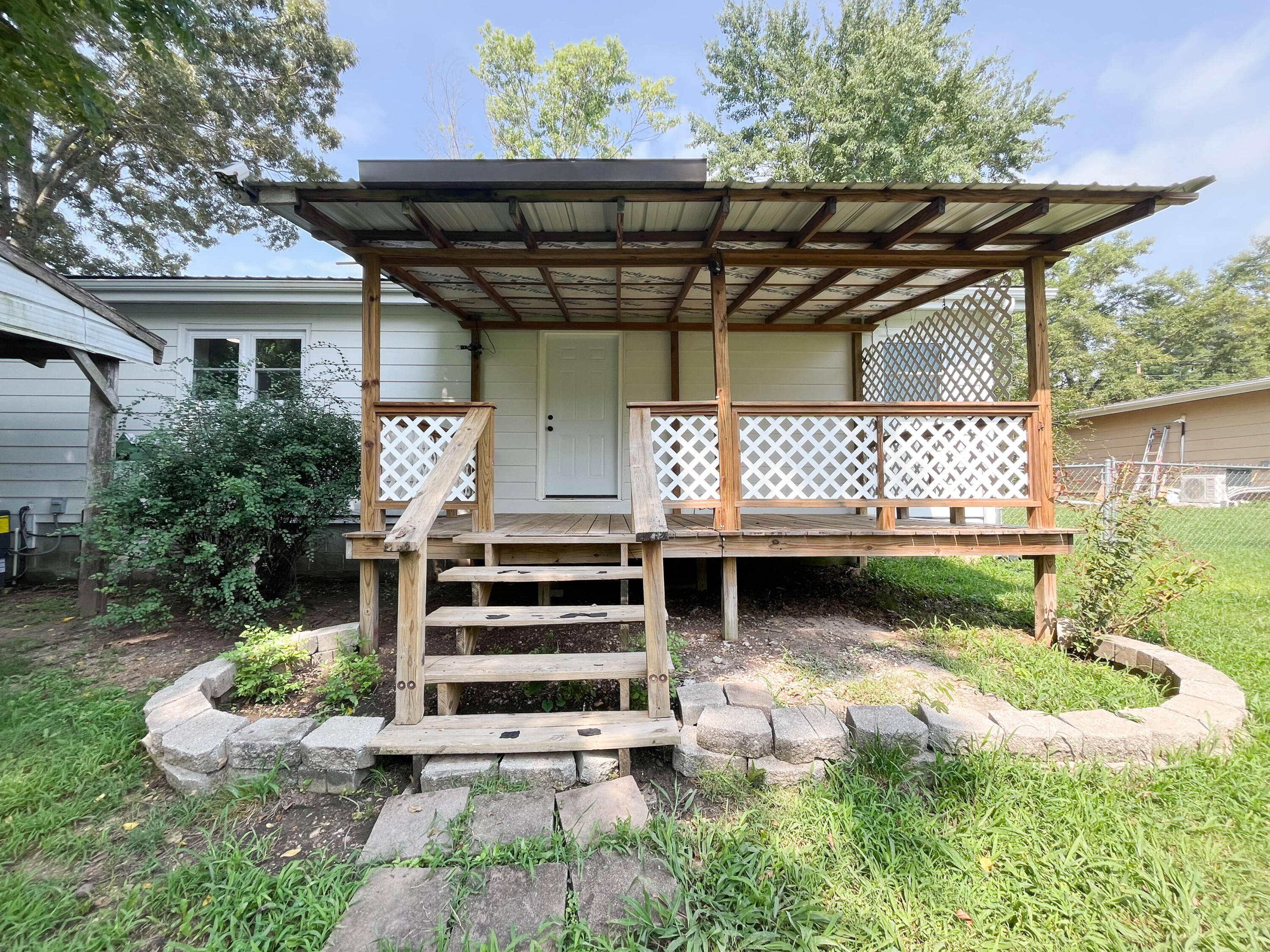 420 Brewer Street Property Photo 29