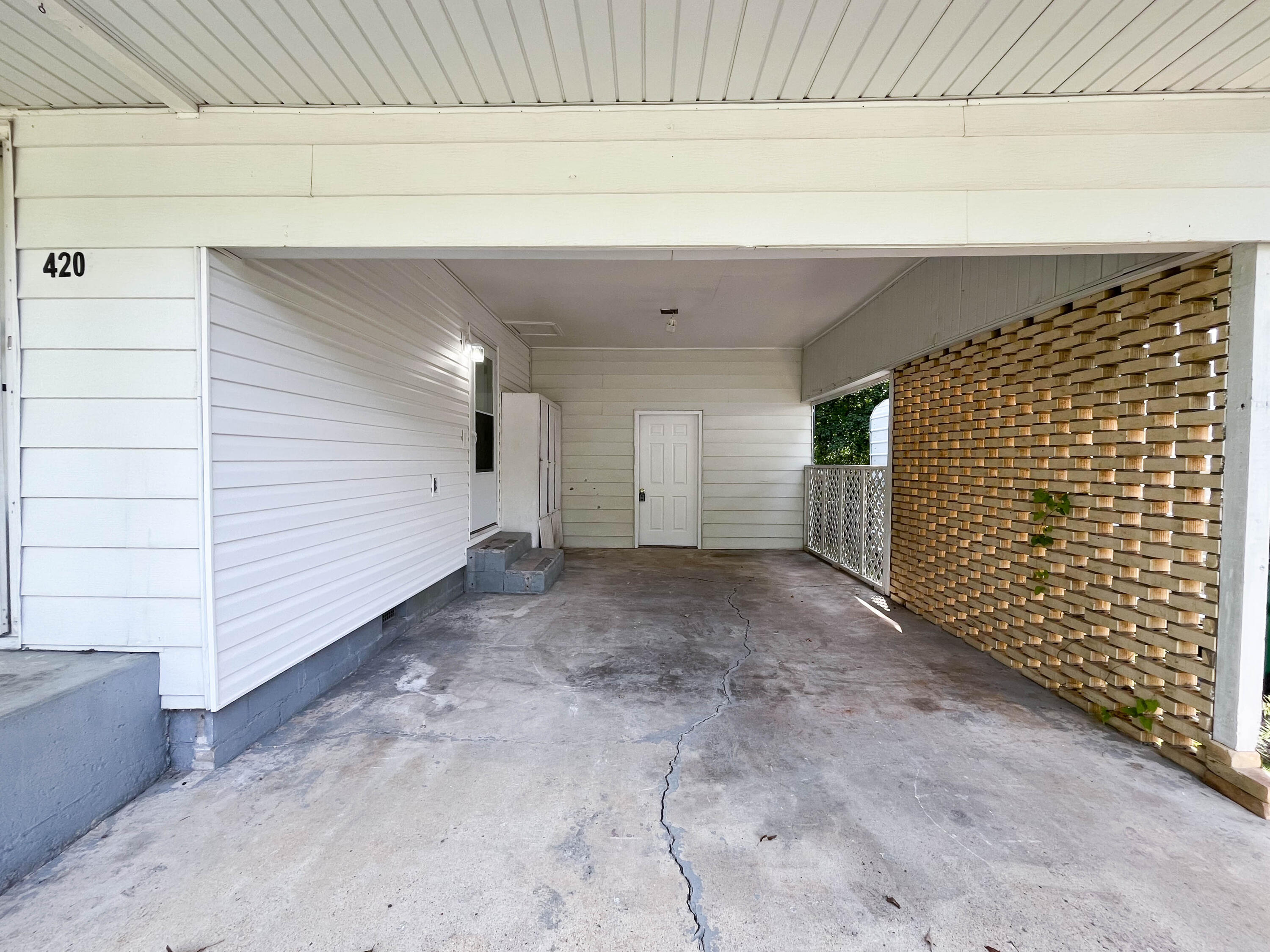 420 Brewer Street Property Photo 33