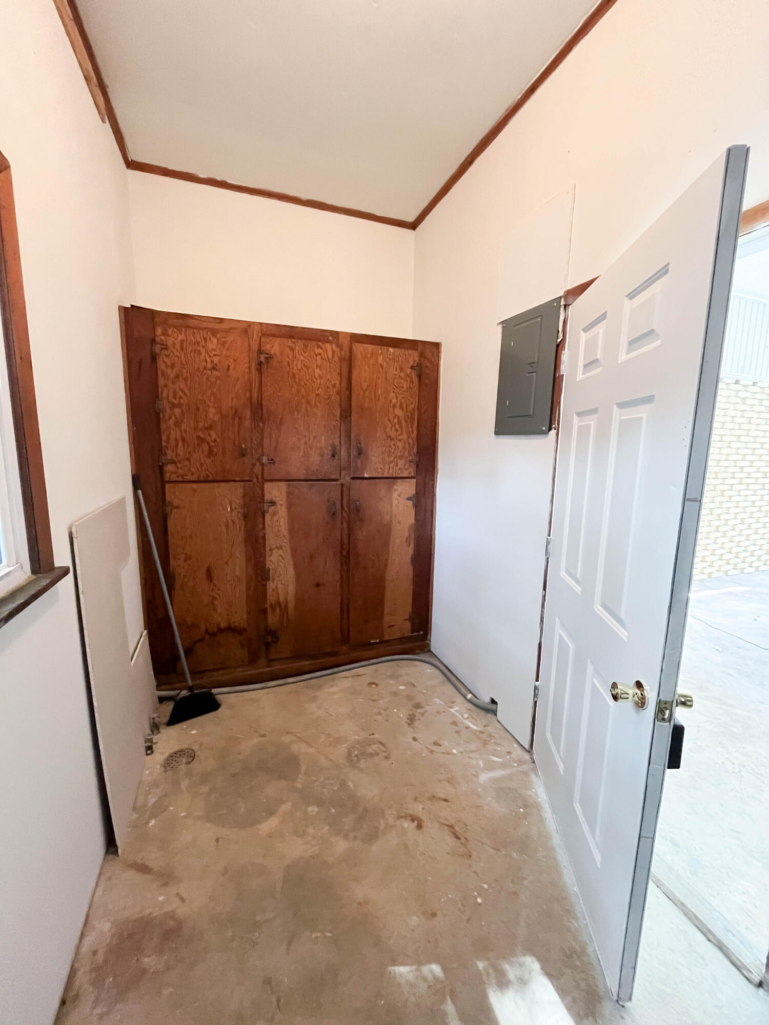 420 Brewer Street Property Photo 37