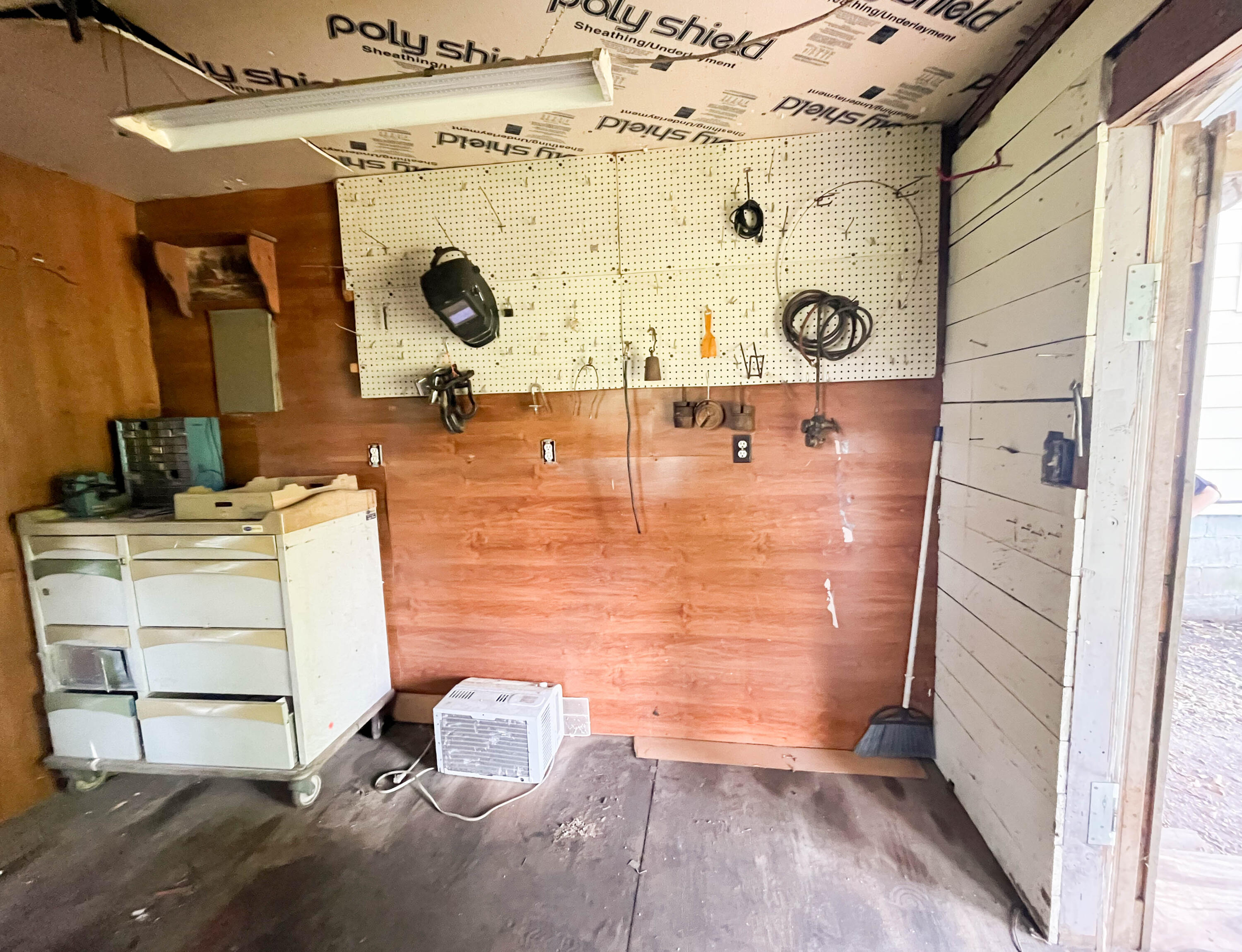 420 Brewer Street Property Photo 46