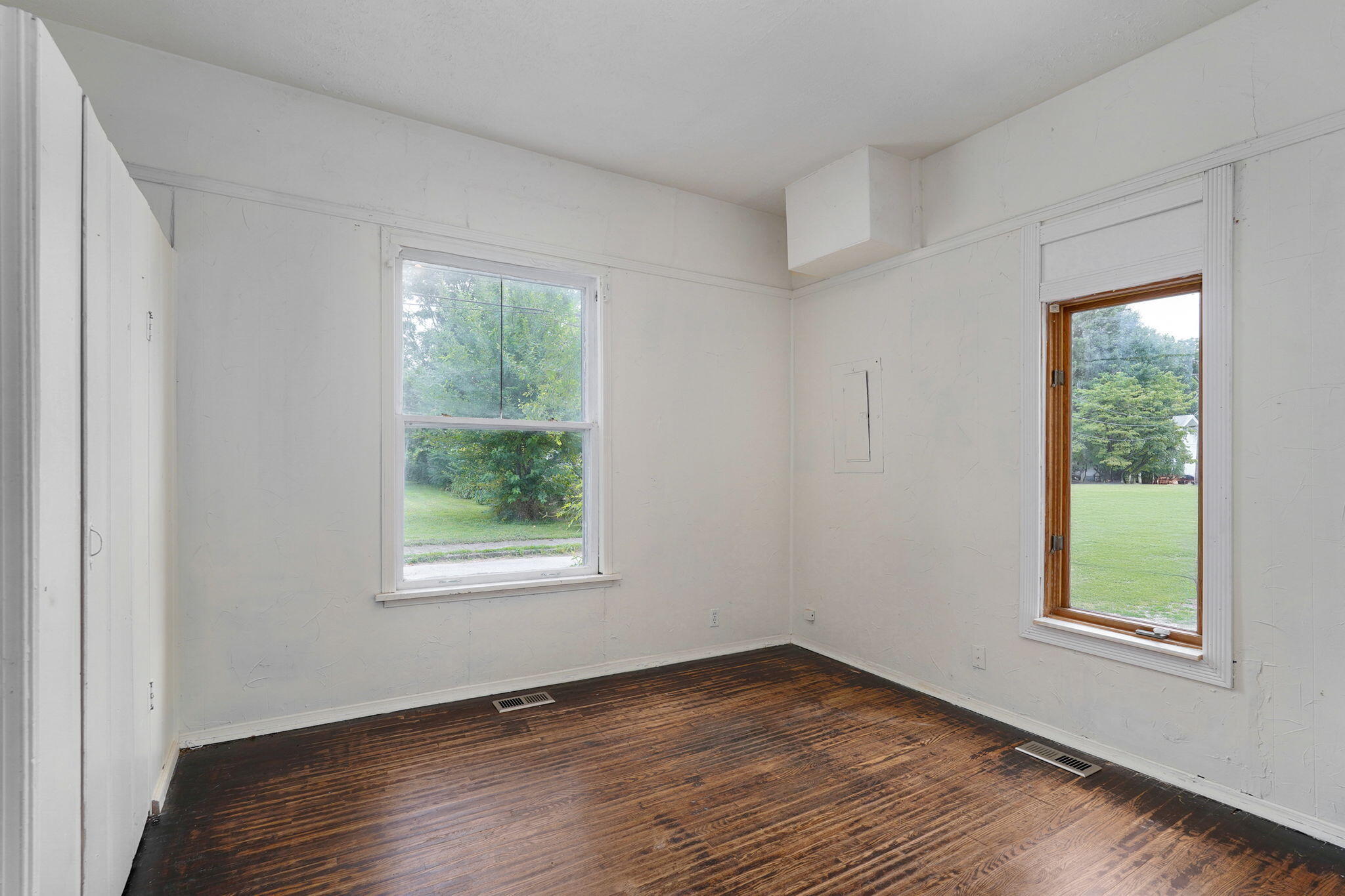 521 West Harrison Street Property Photo 8