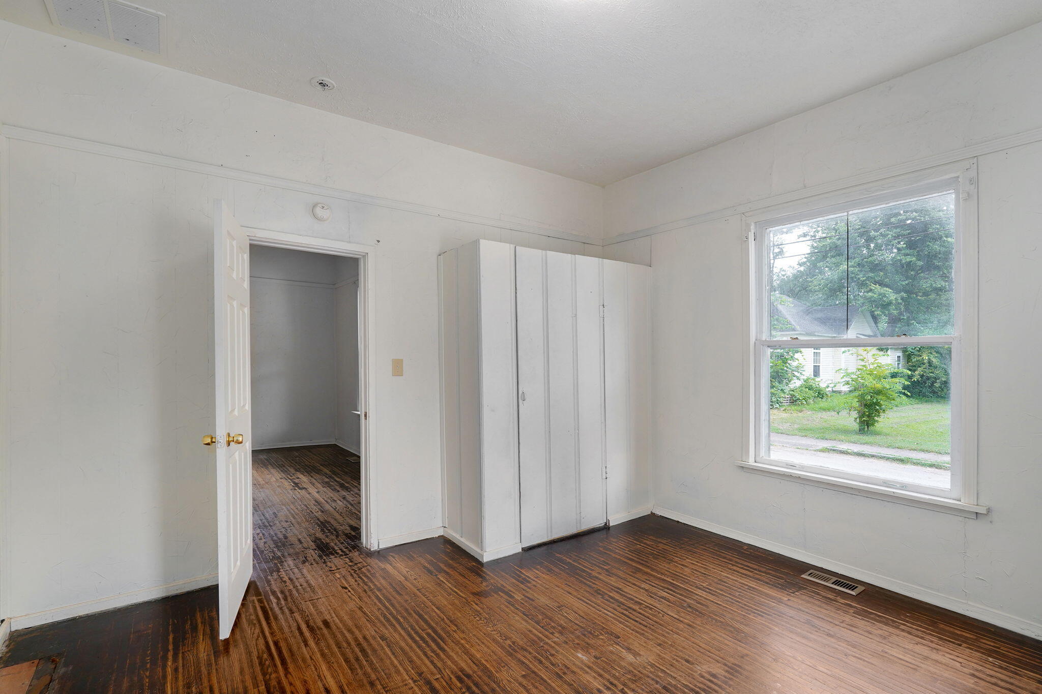 521 West Harrison Street Property Photo 9