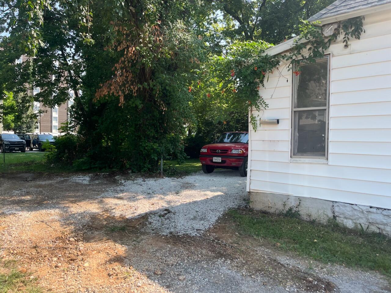 521 West Harrison Street Property Photo 23