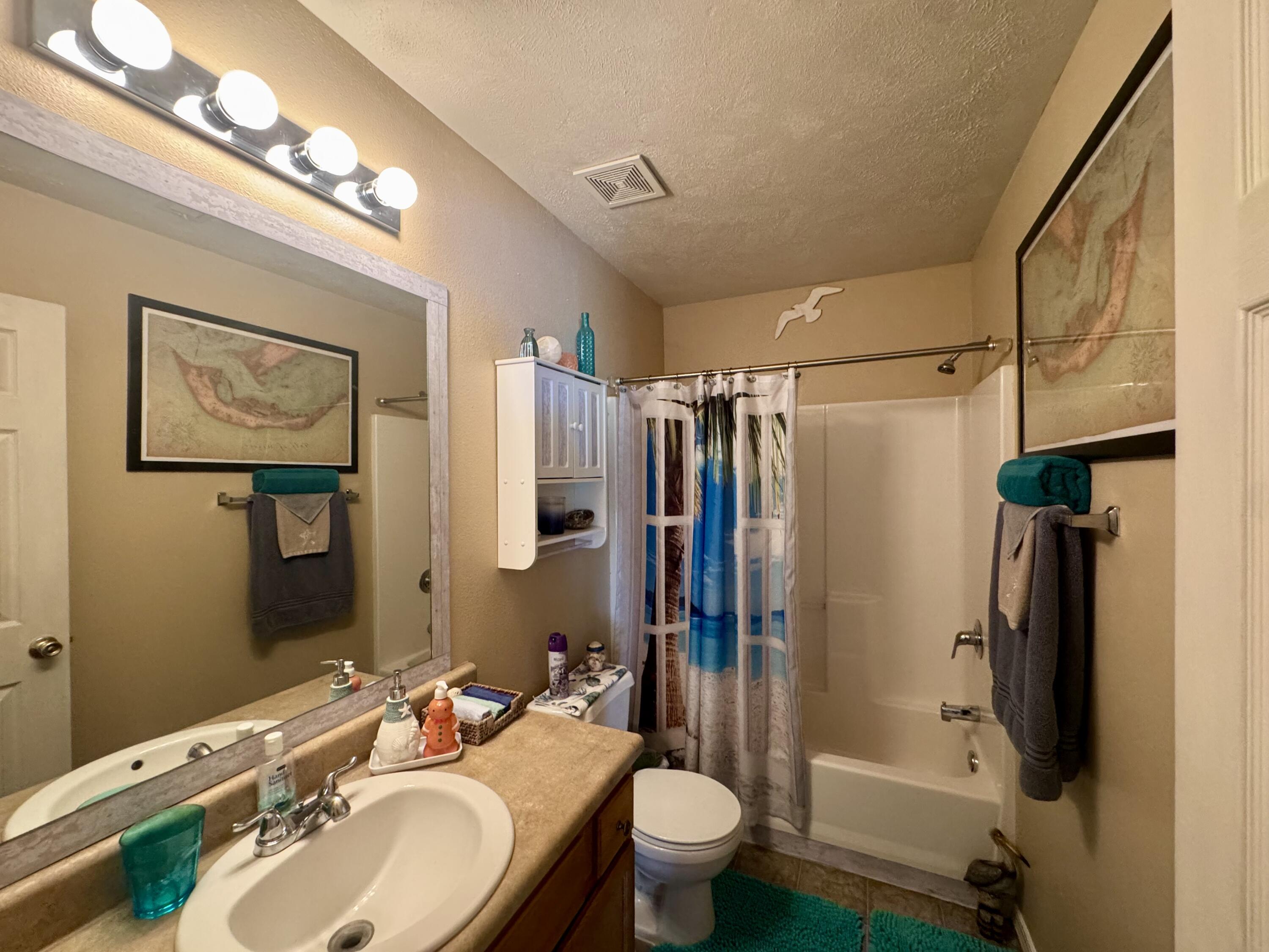 4002 East Gate Road Property Photo 11