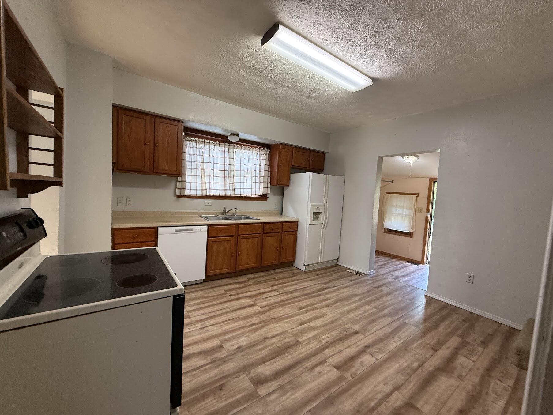 2336 North Ramsey Avenue Property Photo 6