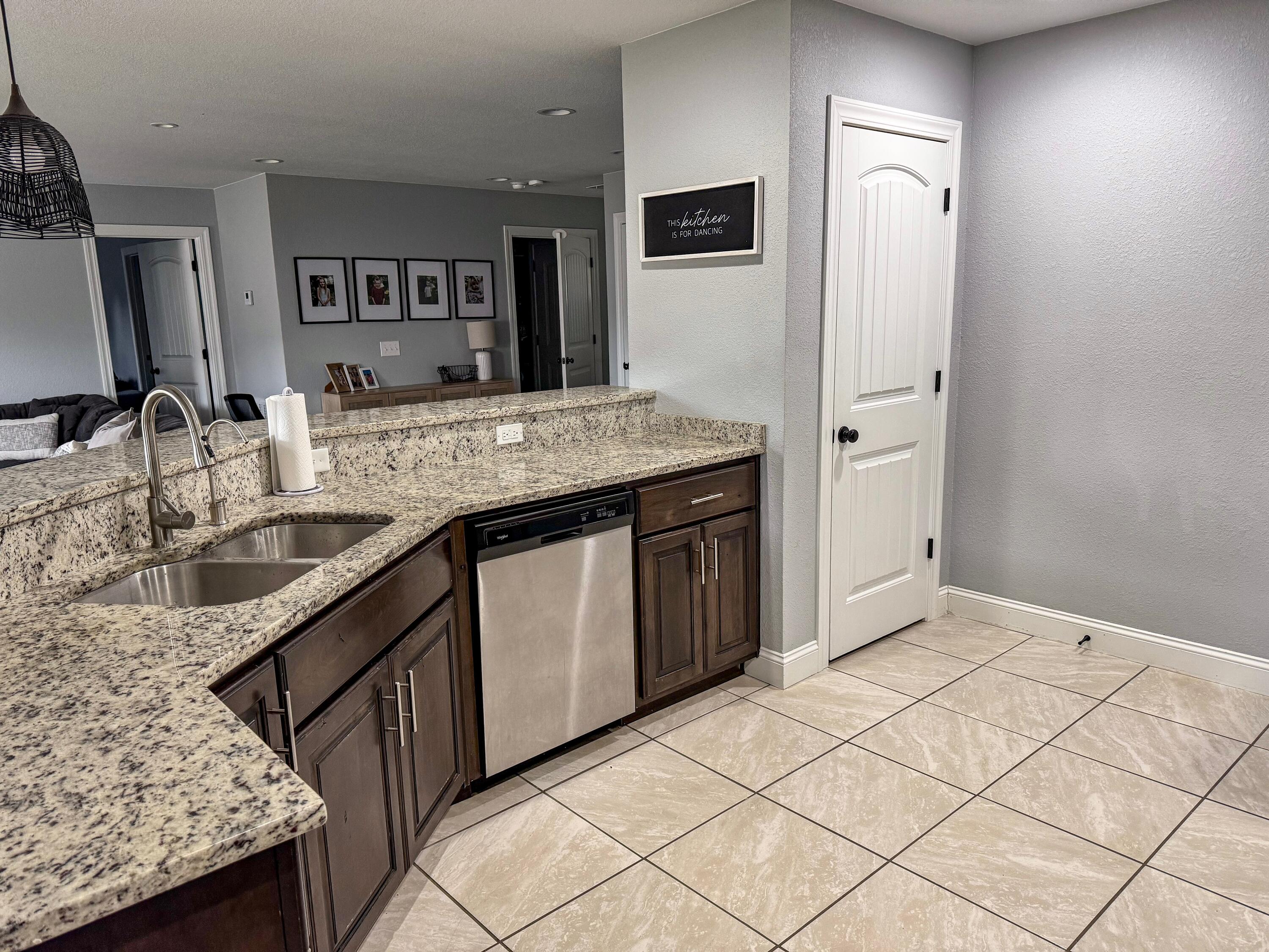13857 Polly Lane Property Photo 10