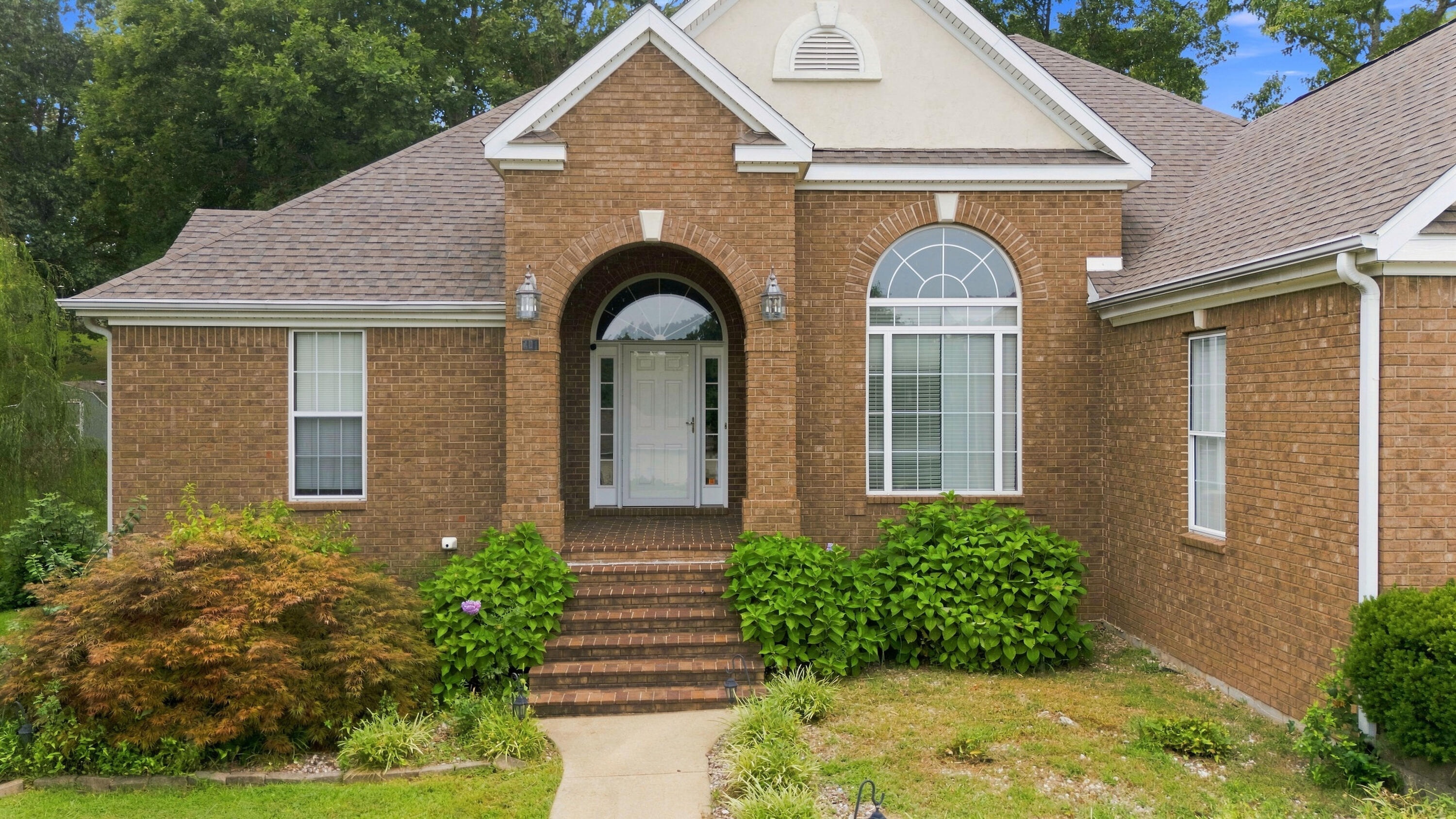 401 Bobwhite Lane Property Photo 4