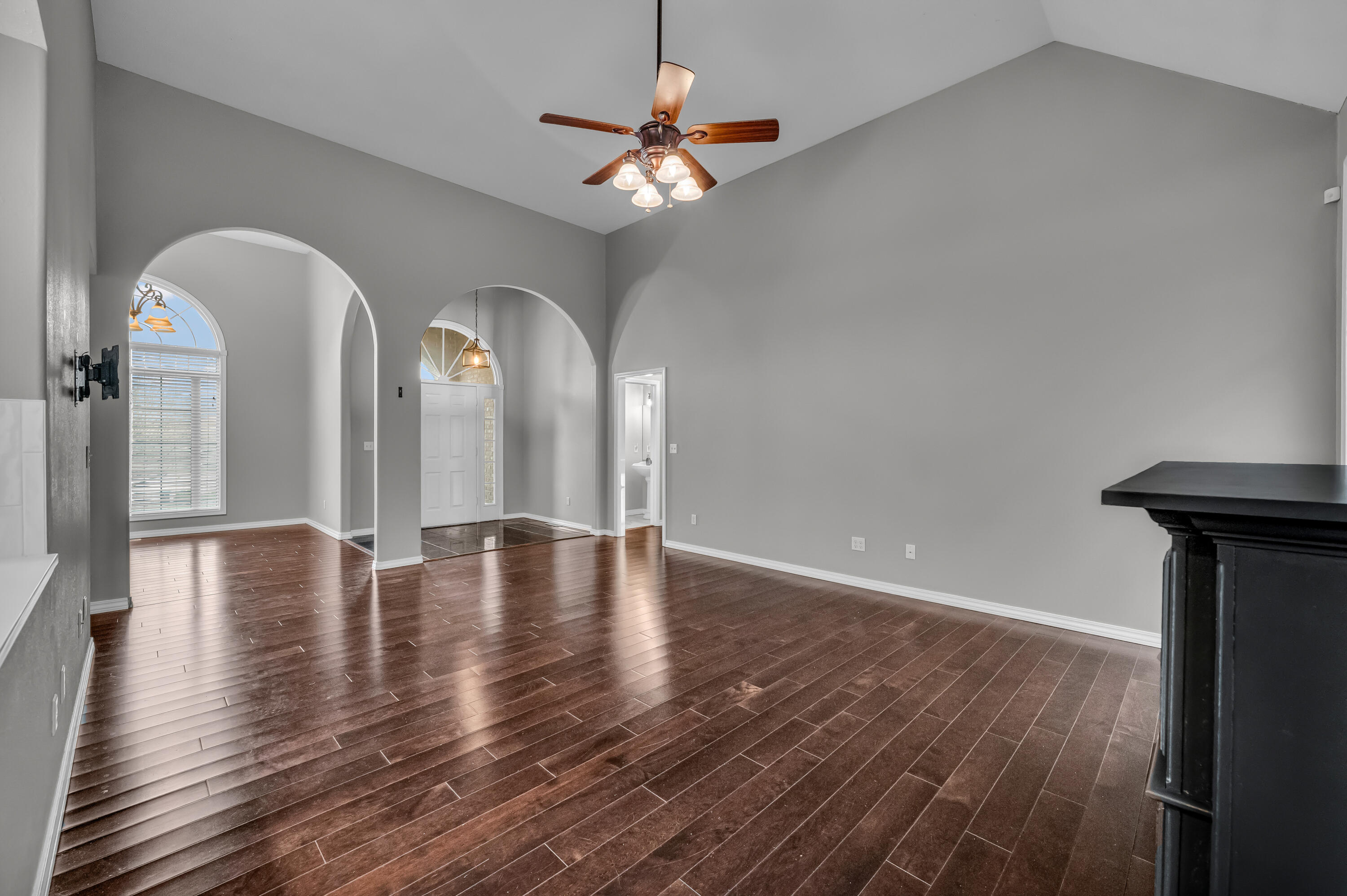 401 Bobwhite Lane Property Photo 7