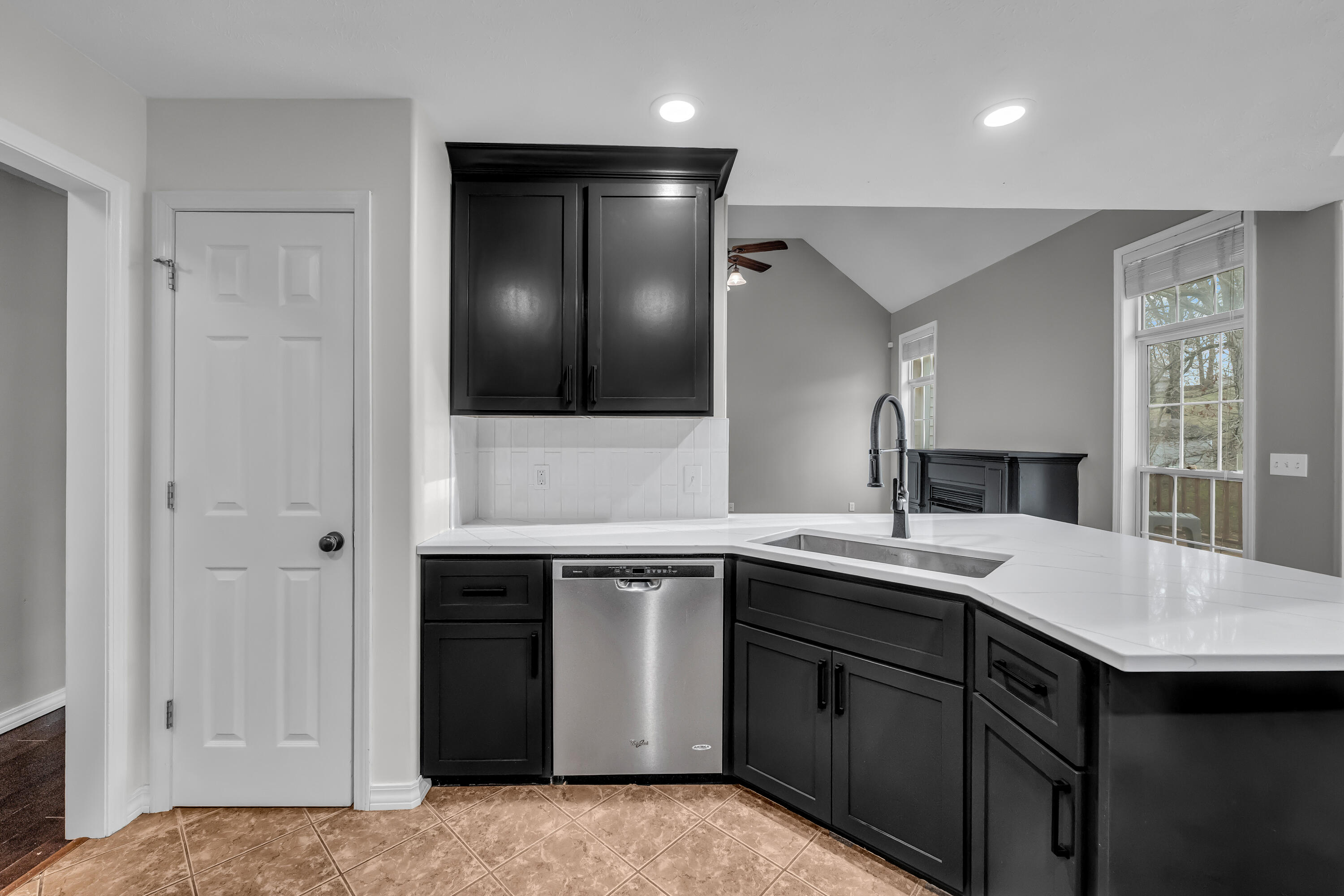 401 Bobwhite Lane Property Photo 13