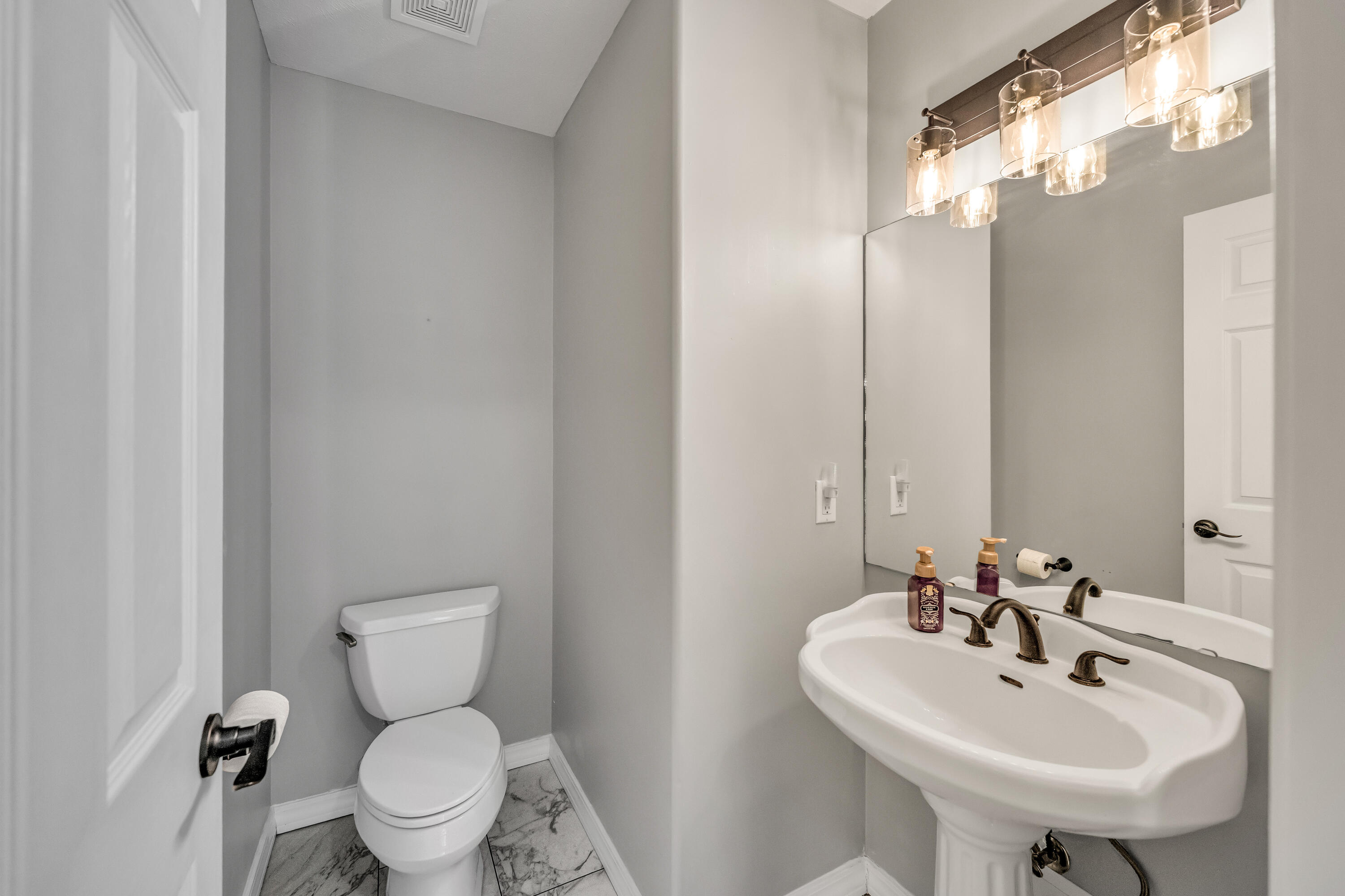 401 Bobwhite Lane Property Photo 21