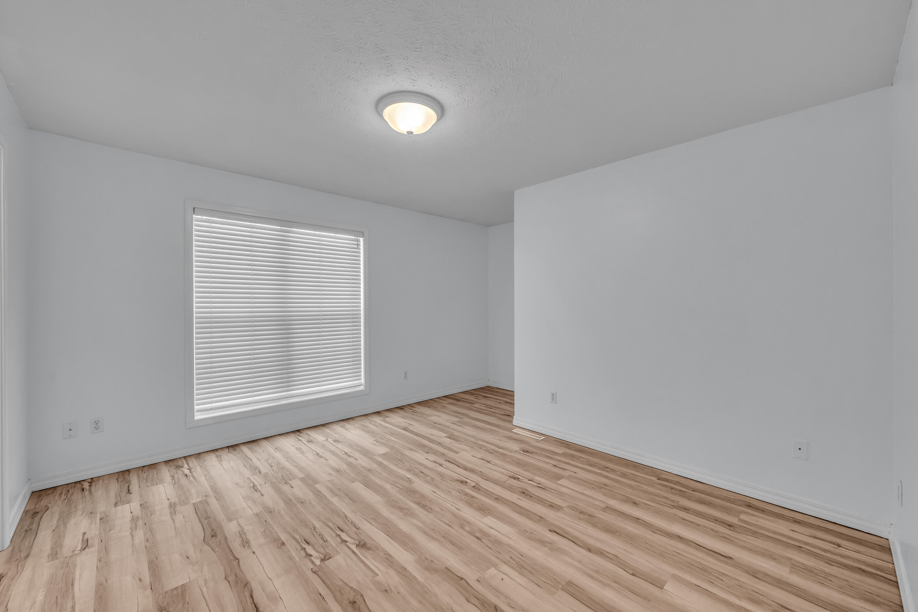 401 Bobwhite Lane Property Photo 33