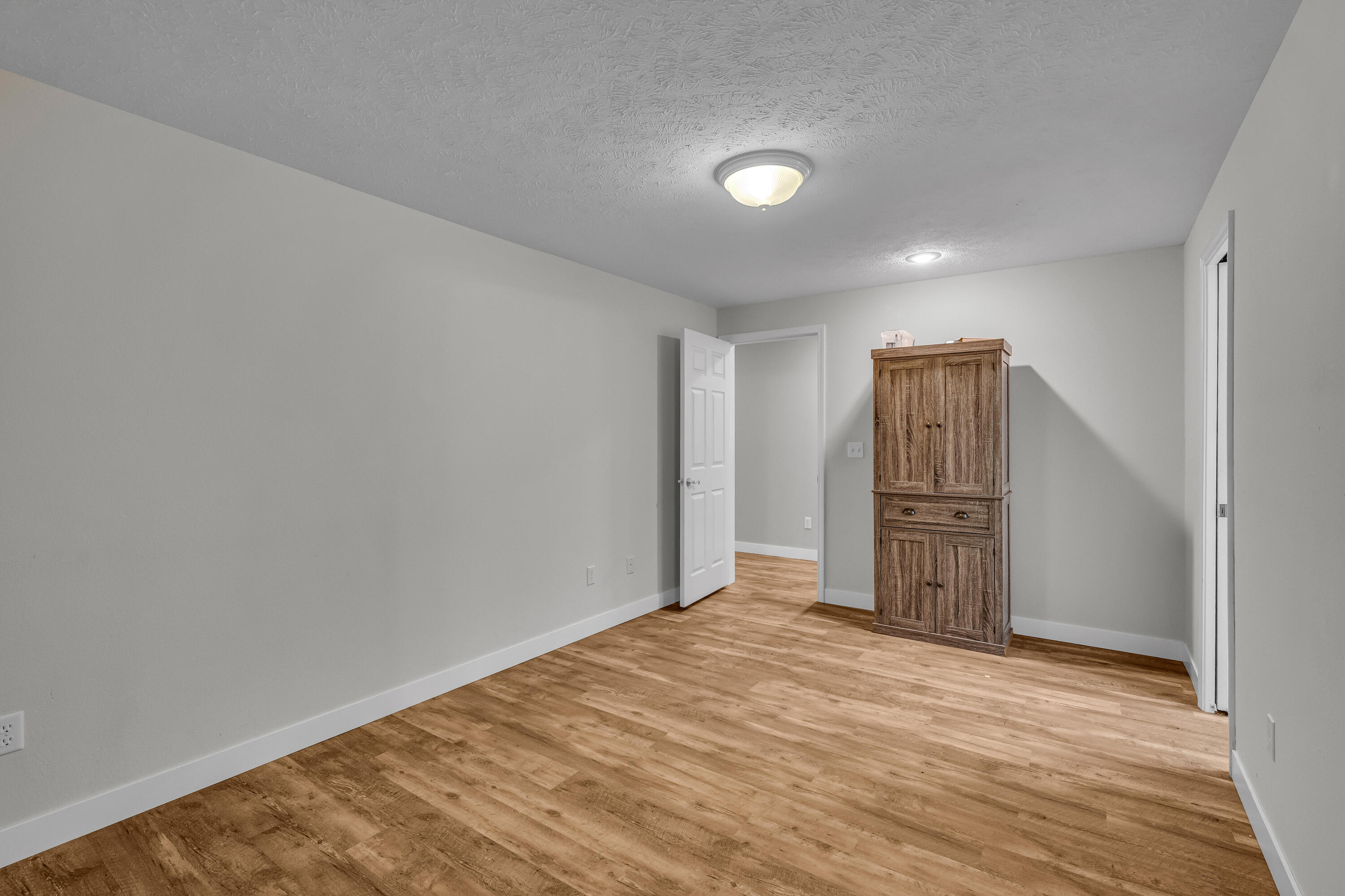 401 Bobwhite Lane Property Photo 40