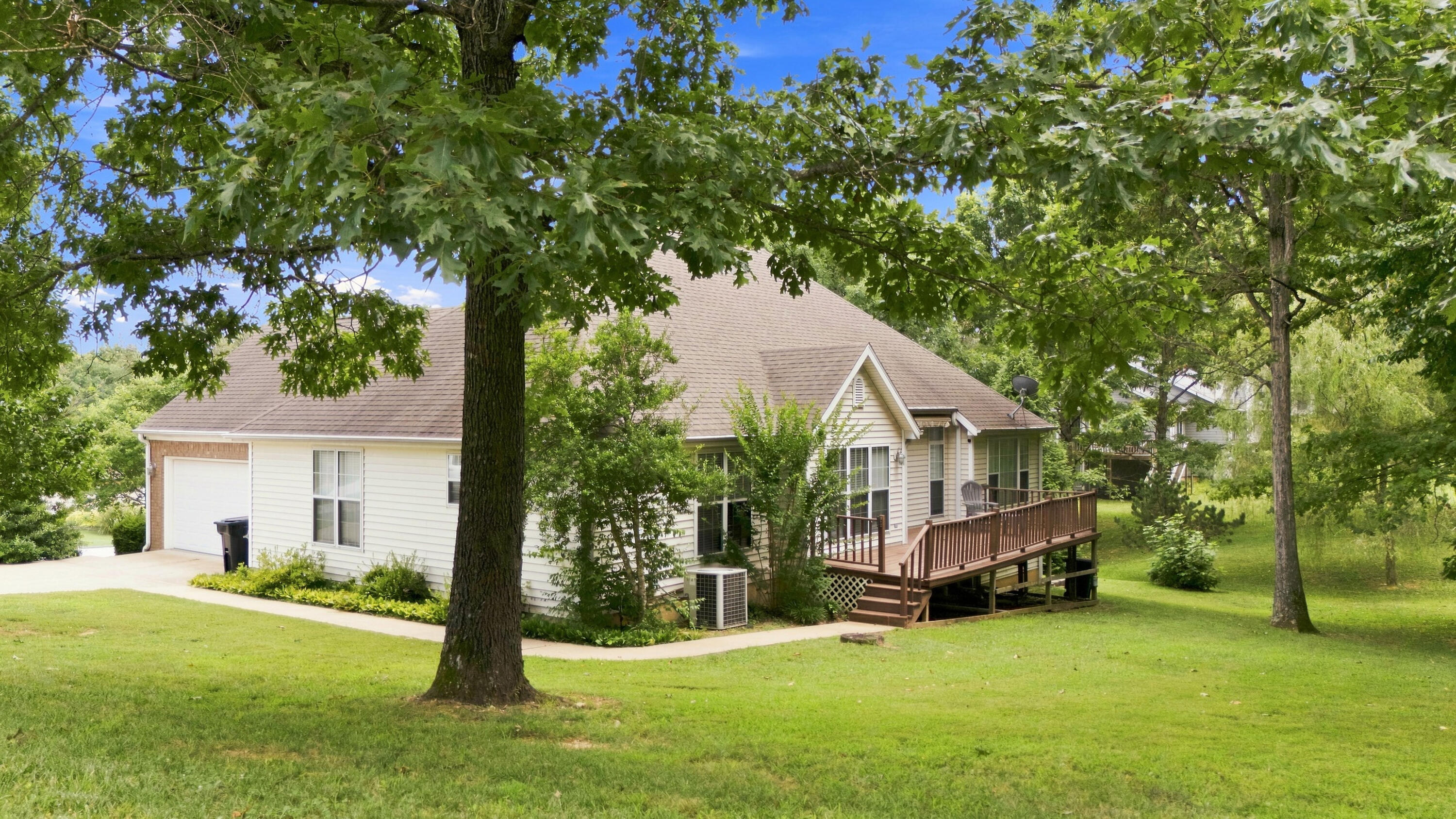 401 Bobwhite Lane Property Photo 49