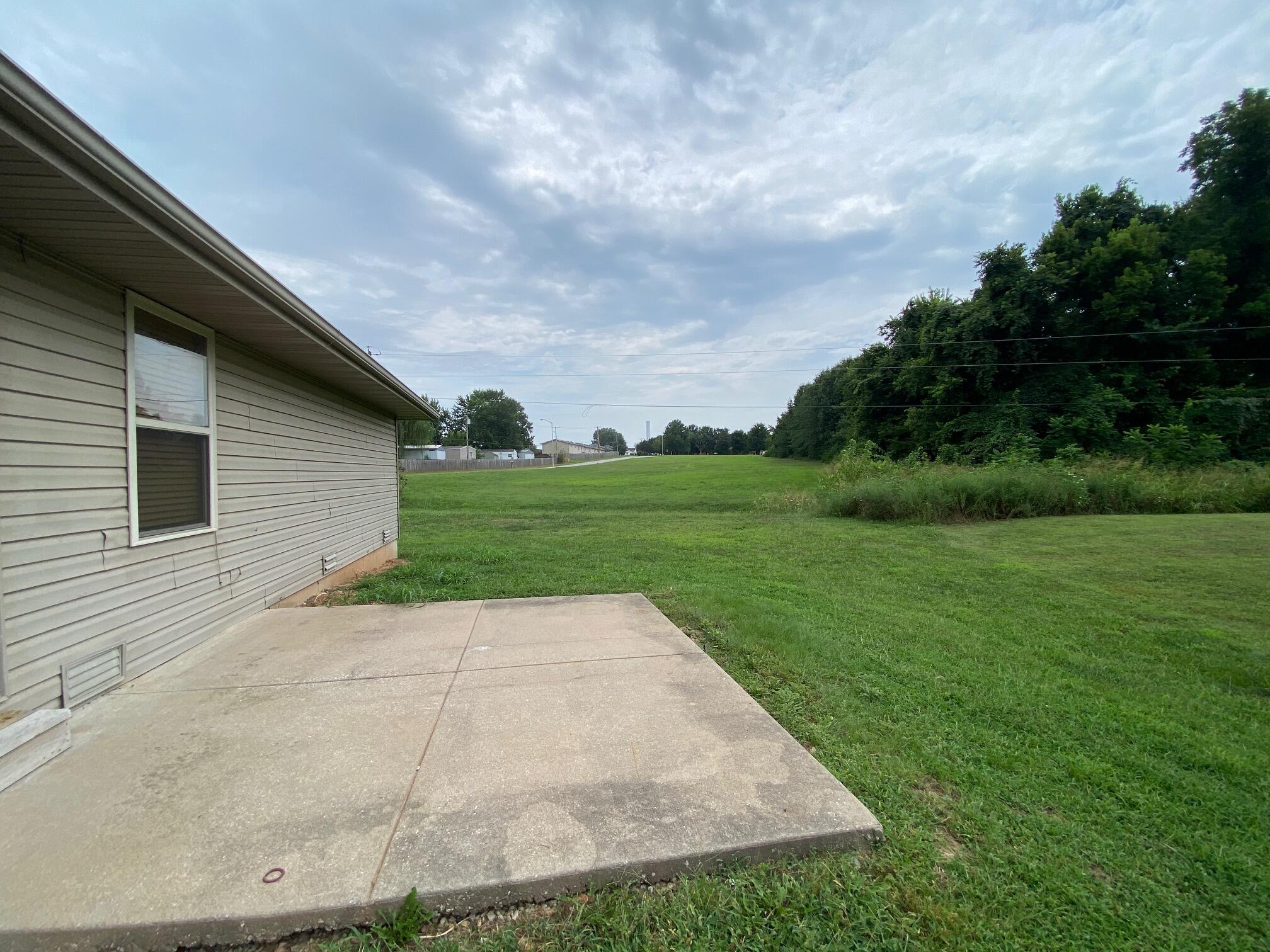 842 West Lorenza Drive Property Photo 13