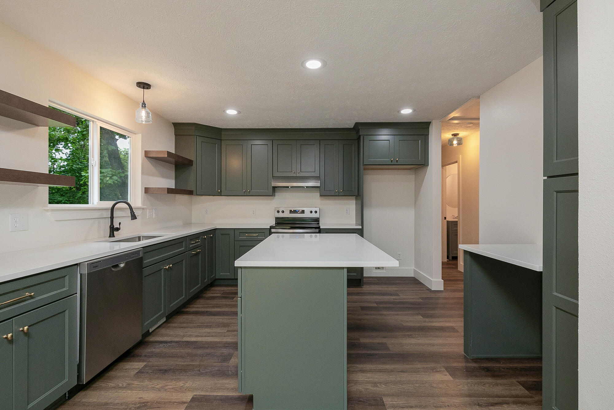 390 Dogwood Ridge Property Photo 7