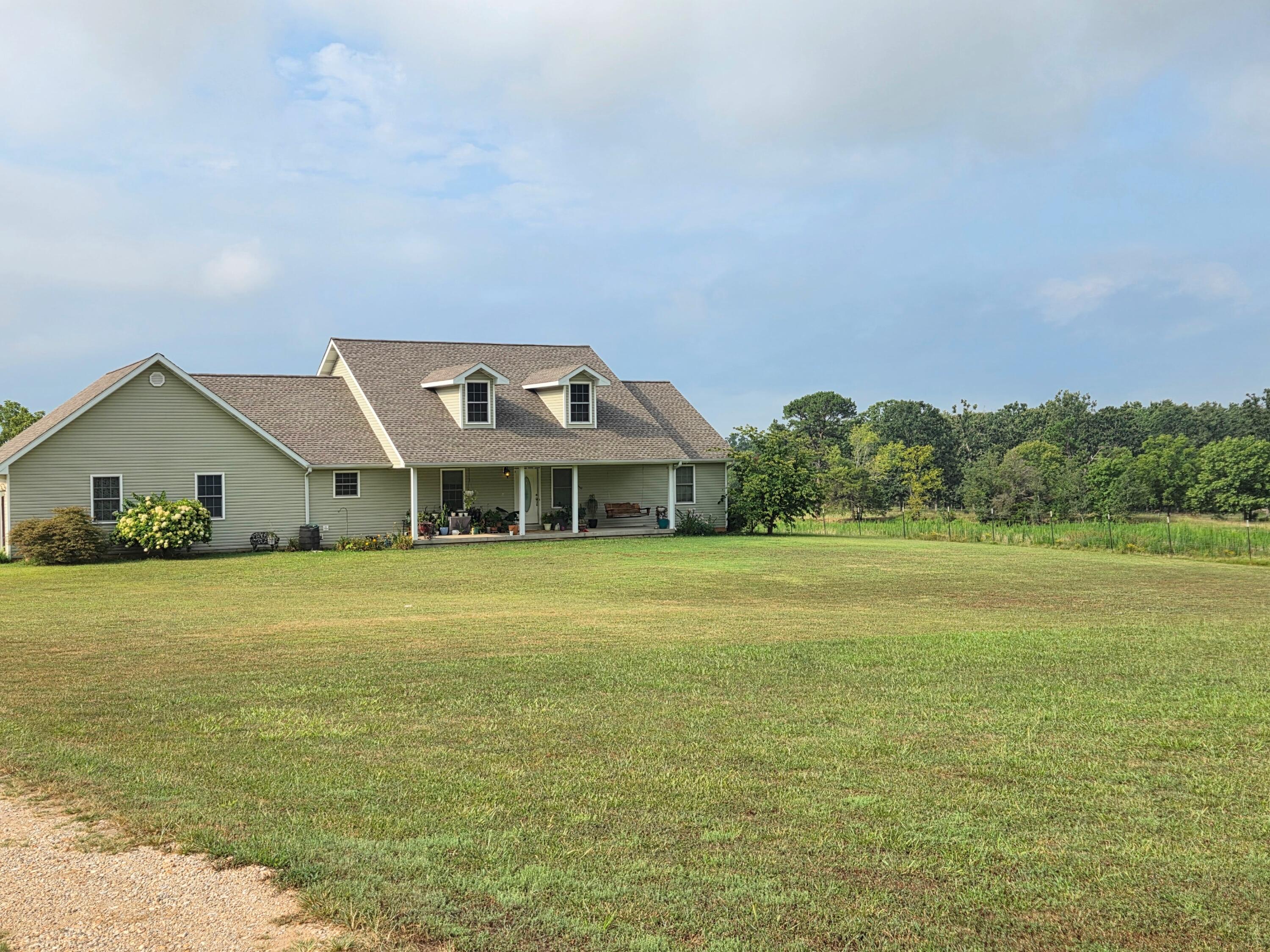 4534 County Road 7000 Property Photo 4