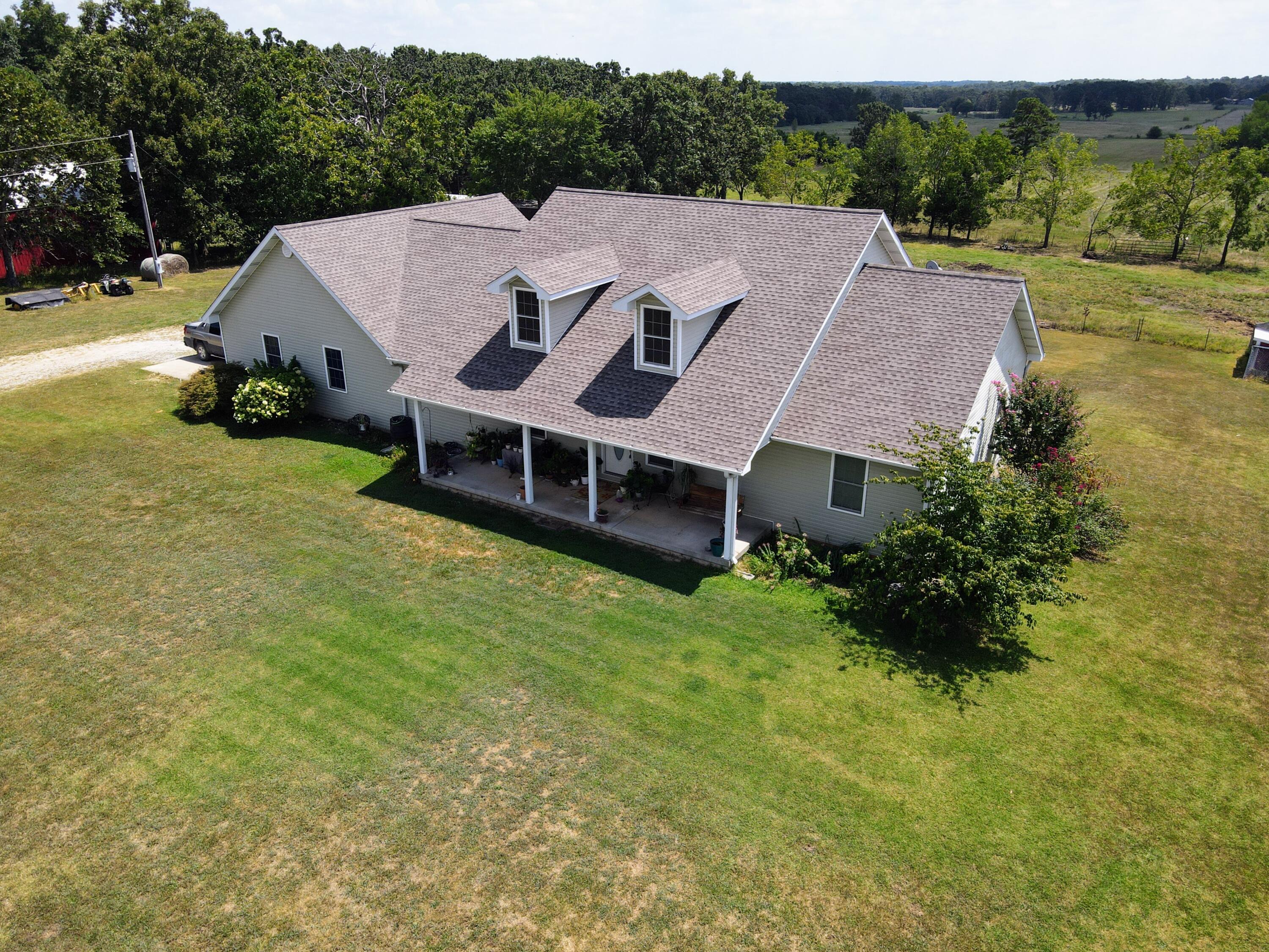 4534 County Road 7000 Property Photo 6