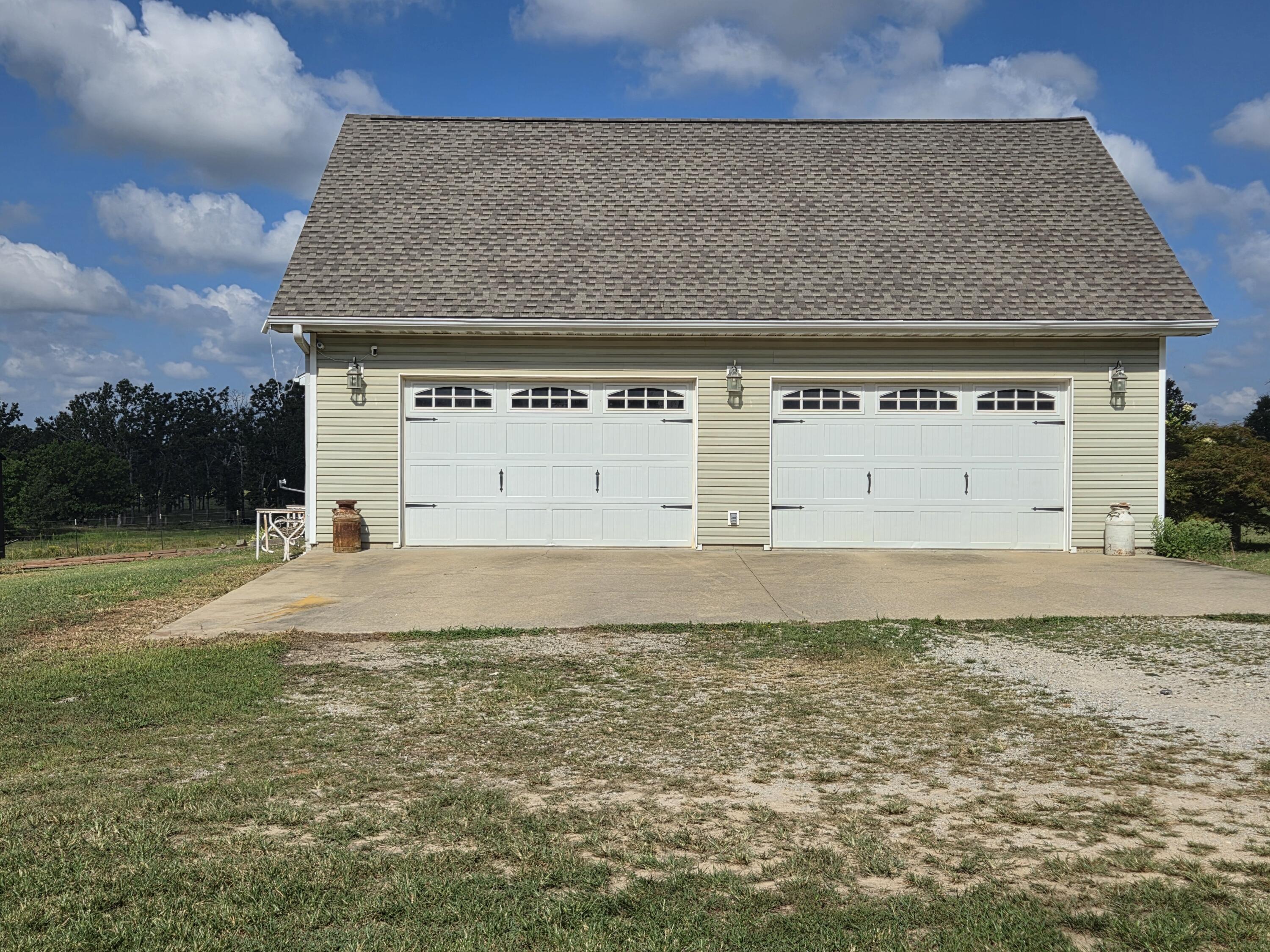 4534 County Road 7000 Property Photo 8