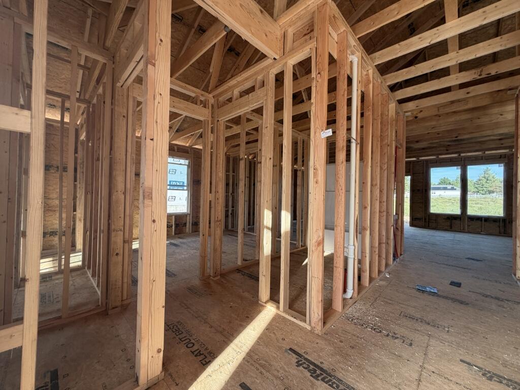 438 Pebblestone Street Property Photo 5