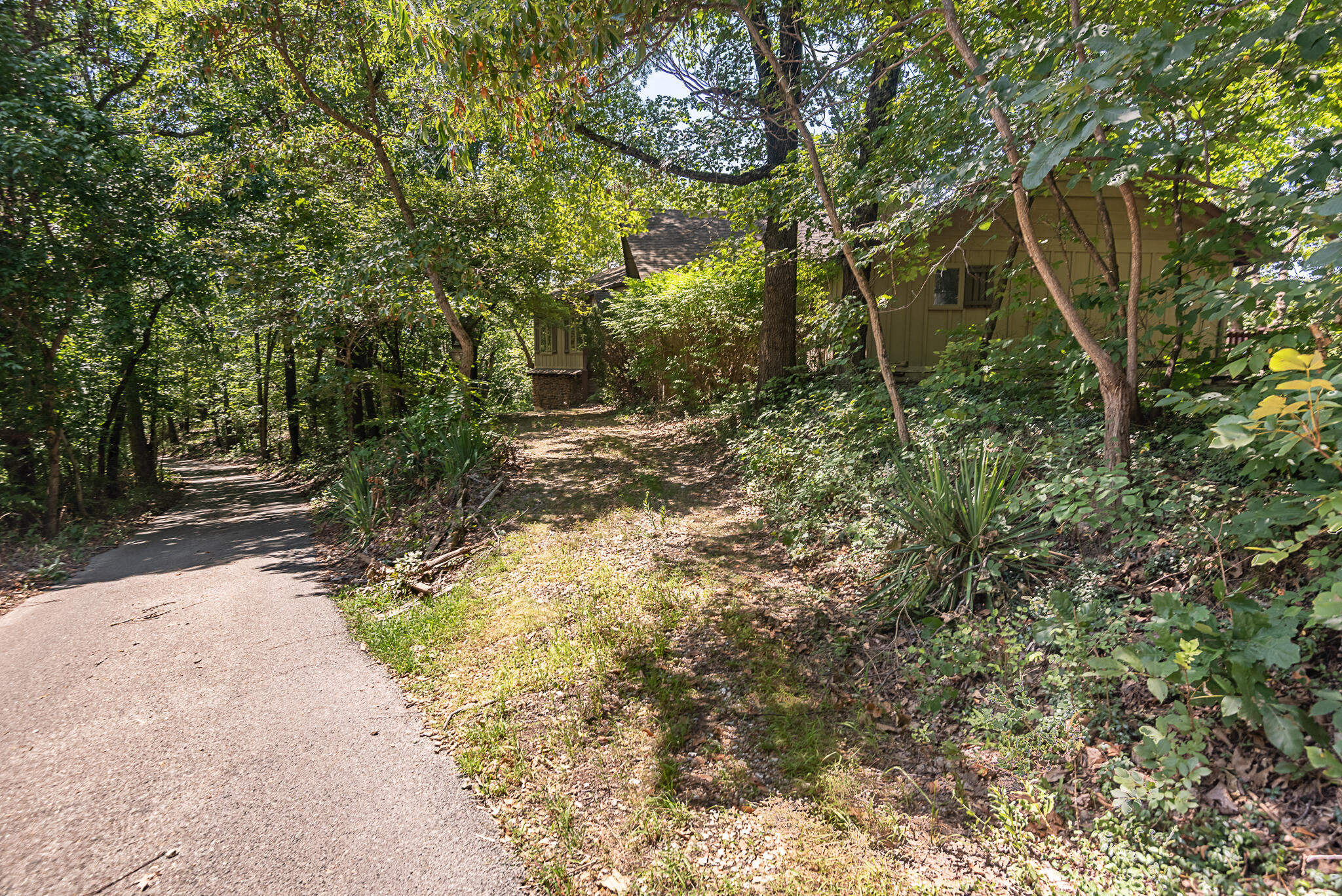 4439 East Fox Bluff Lane Property Photo 2