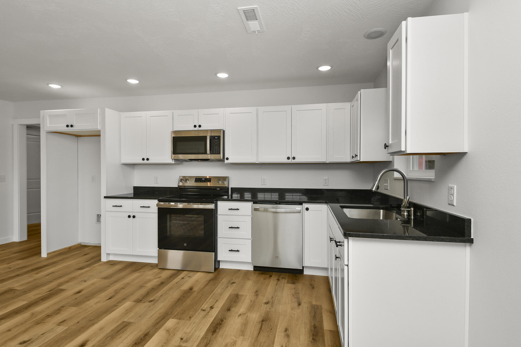 484 Greenbrier Dr Lot 39 Property Photo 43