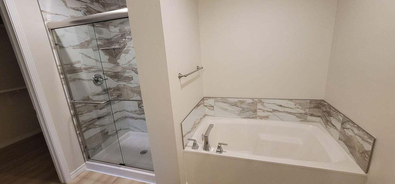 633 West Arbor Glenn Drive Property Photo 7